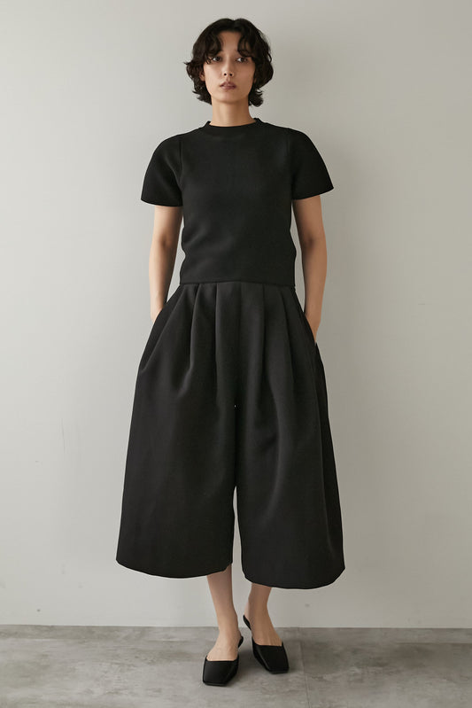 【予約販売11月中旬配送】ワイドクロップドパンツ【BLACK】