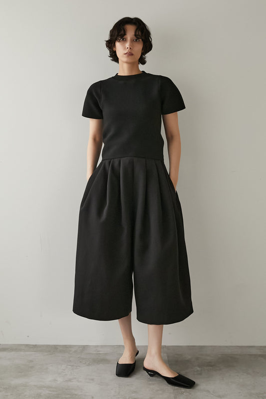 【予約販売11月中旬配送】ワイドクロップドパンツ【BLACK】