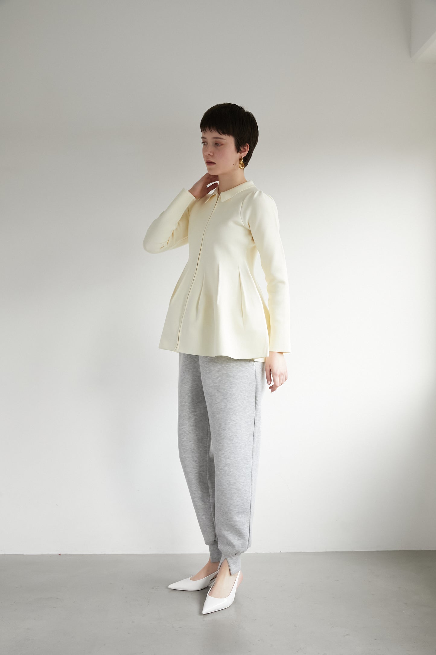 ペプラムニットカーディガン【WHITE】