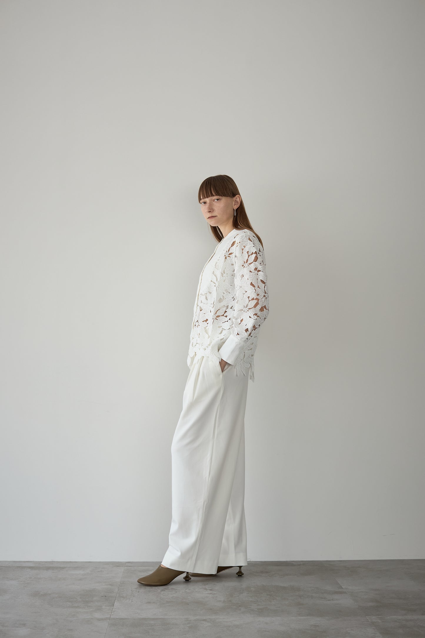スタンドカラーレースシャツ【WHITE】