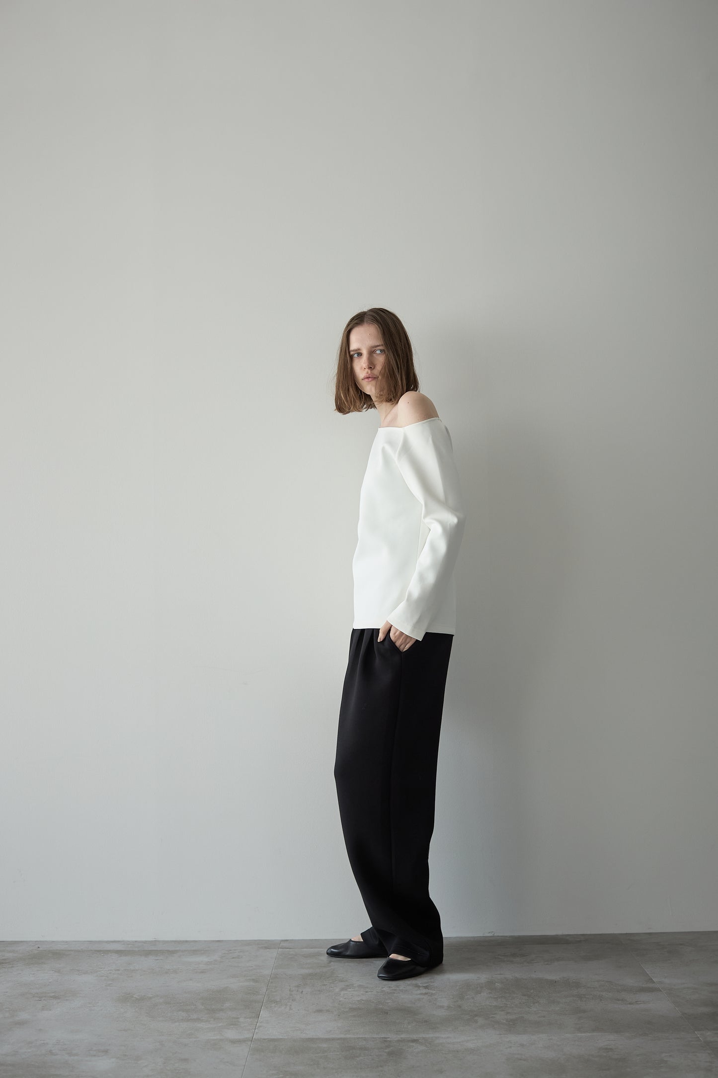 ワンショルダートップス【WHITE】