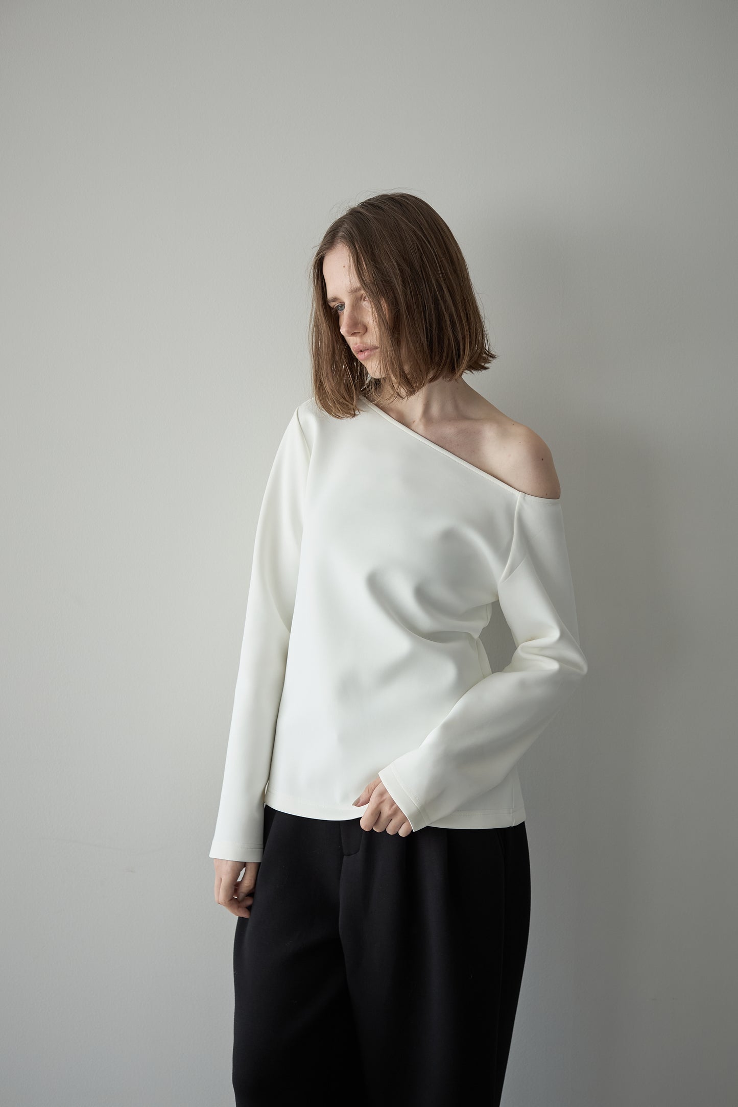 ワンショルダートップス【WHITE】