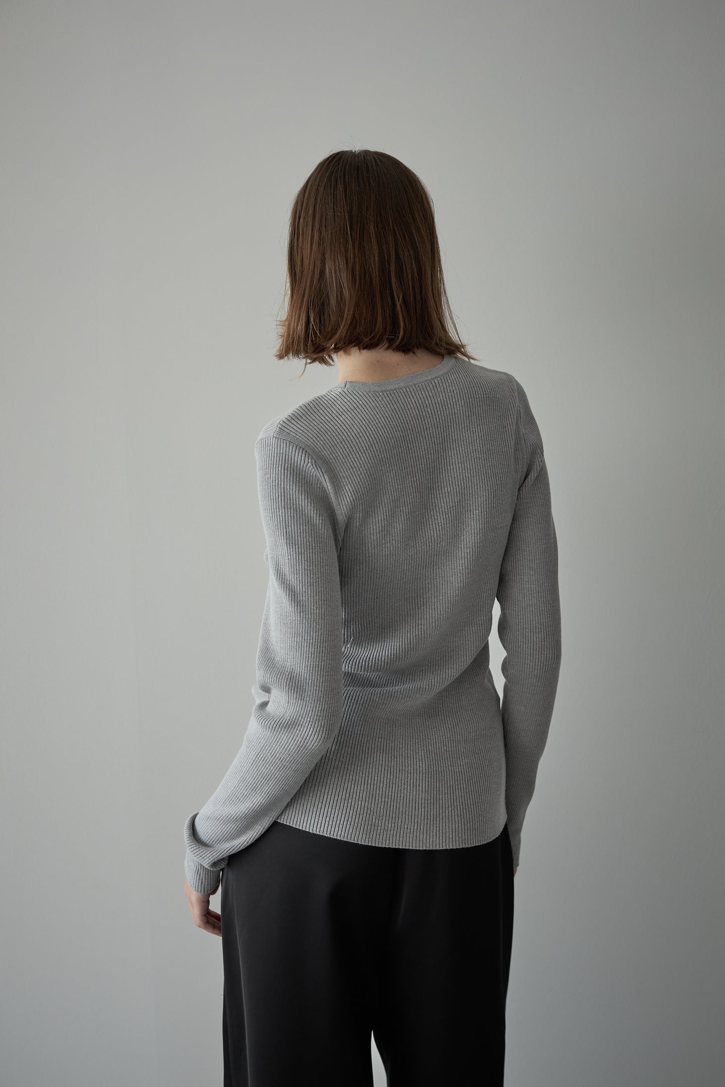 【予約販売11月下旬配送】スリットニット【GRAY】