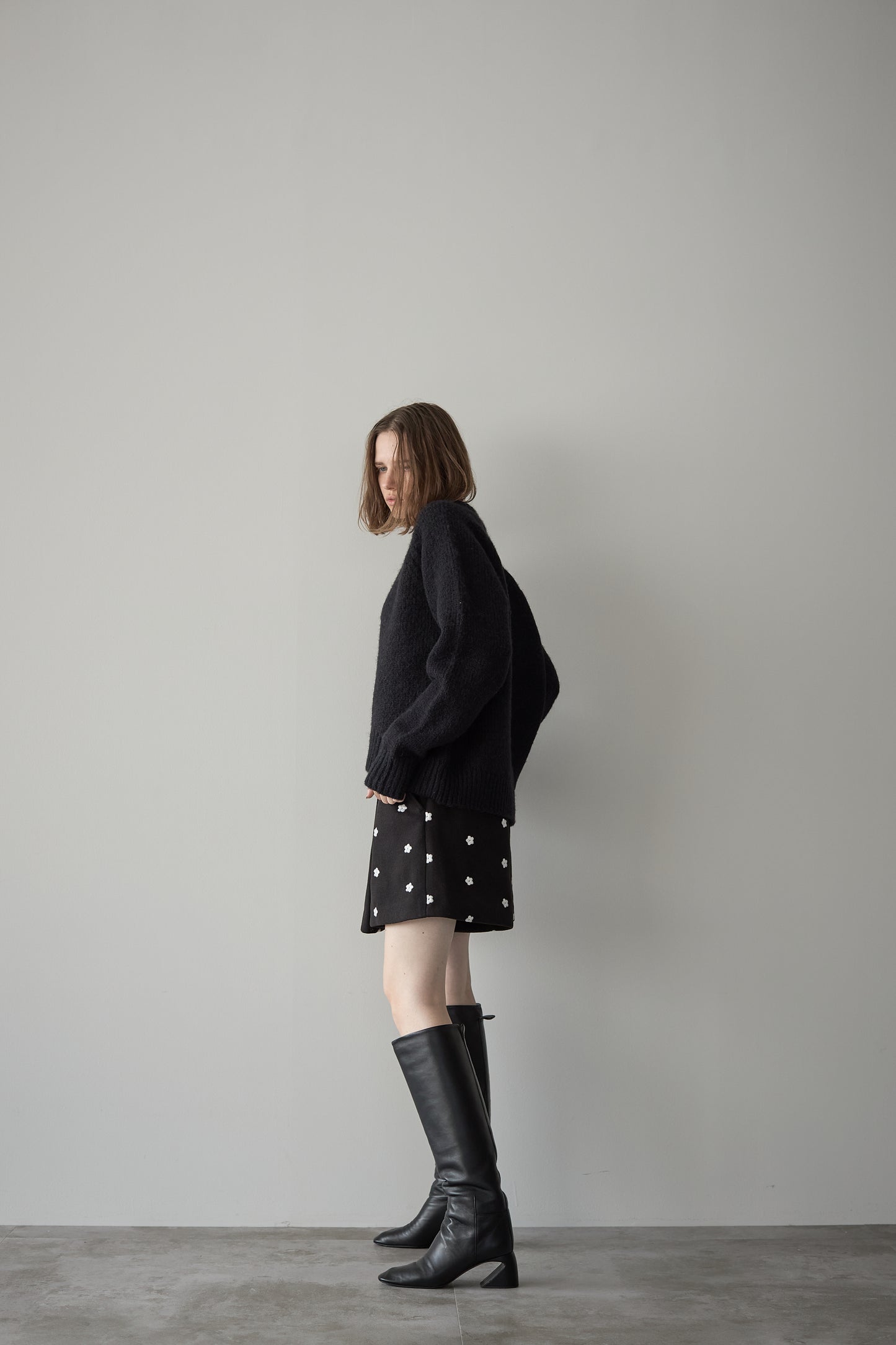フラワースコート【BLACK】