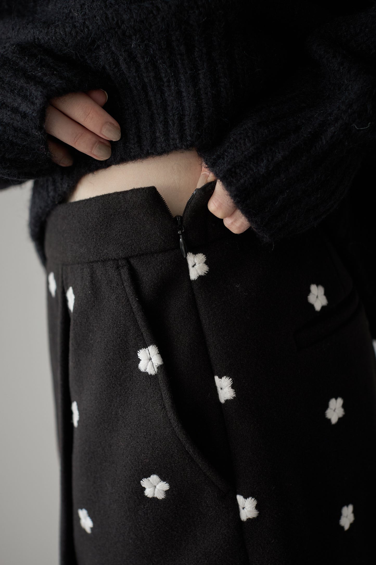 フラワースコート【BLACK】