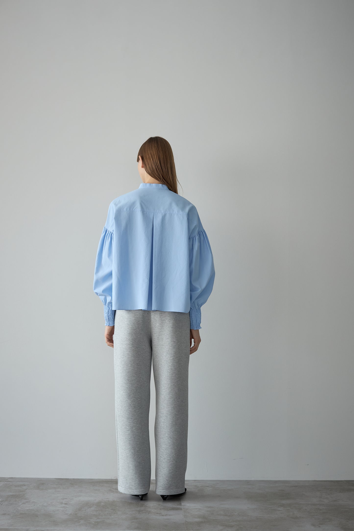 シャーリングカフスブラウス【BLUE】