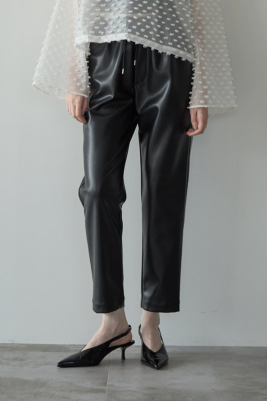 レザーテーパードPT【BLACK】