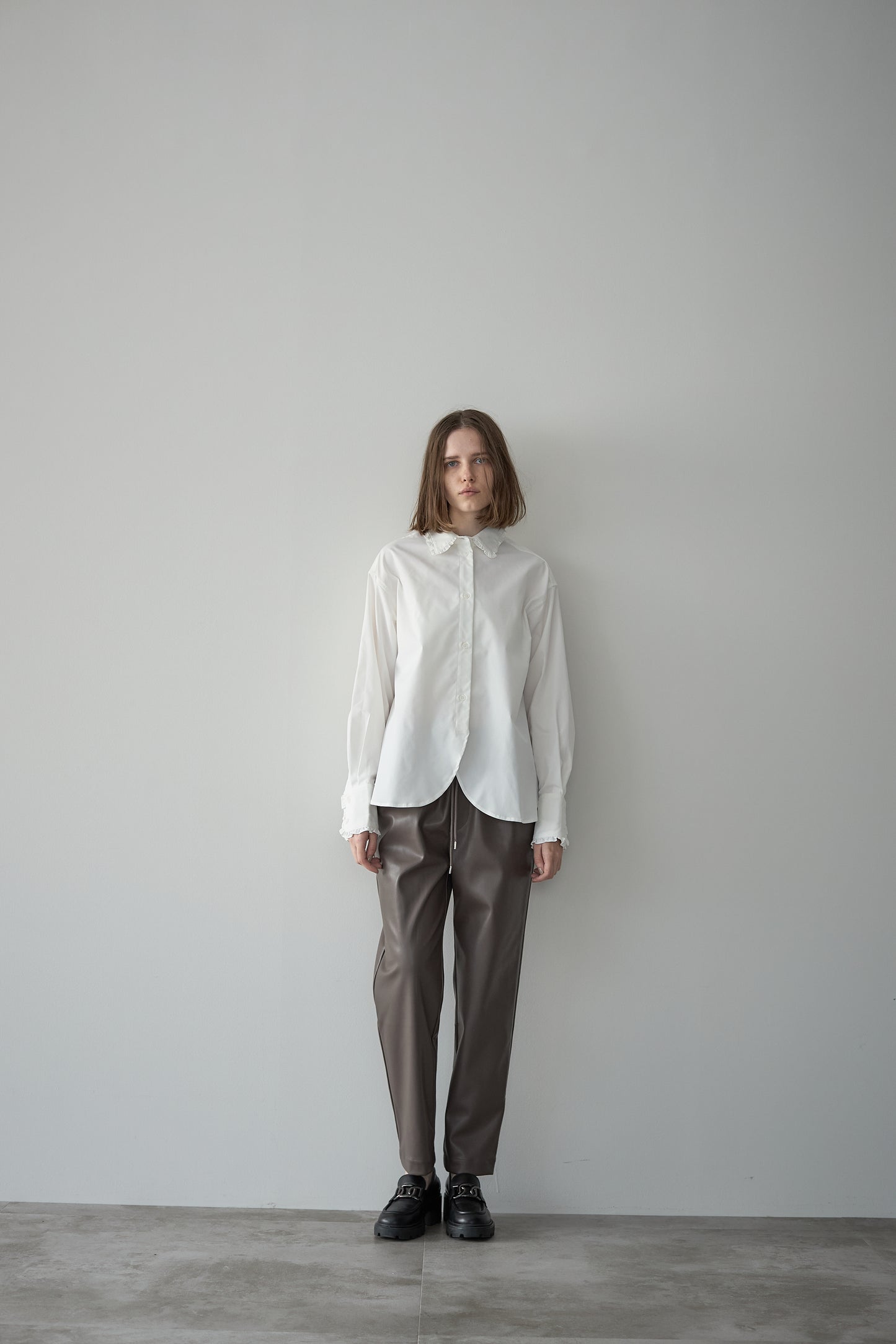 フリルカラーシャツ【WHITE】