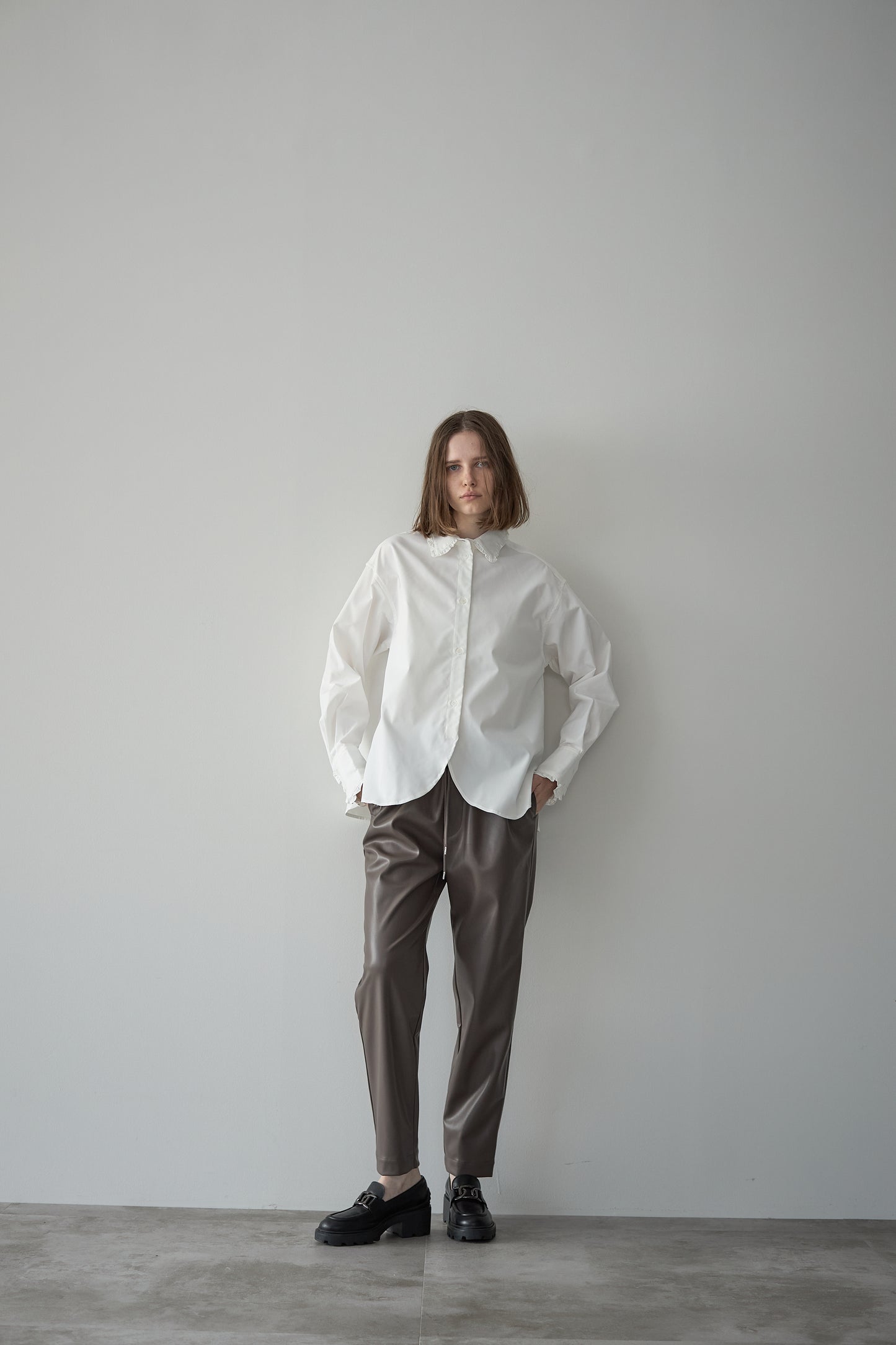 フリルカラーシャツ【WHITE】