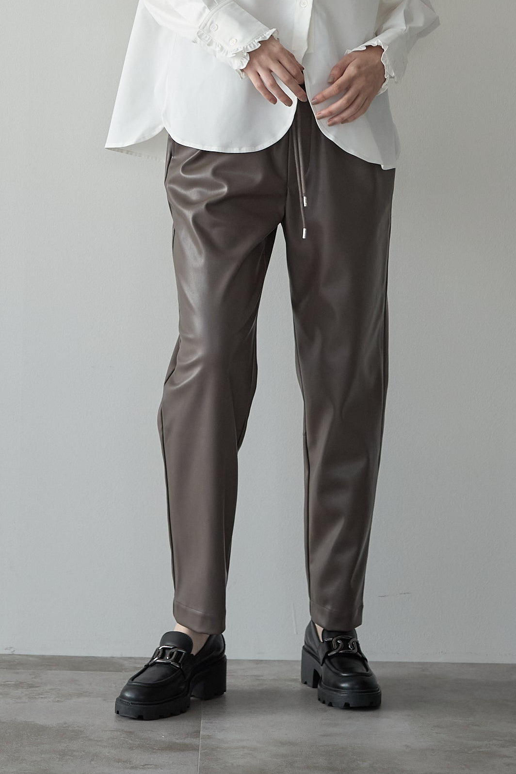 レザーテーパードPT【BROWN】