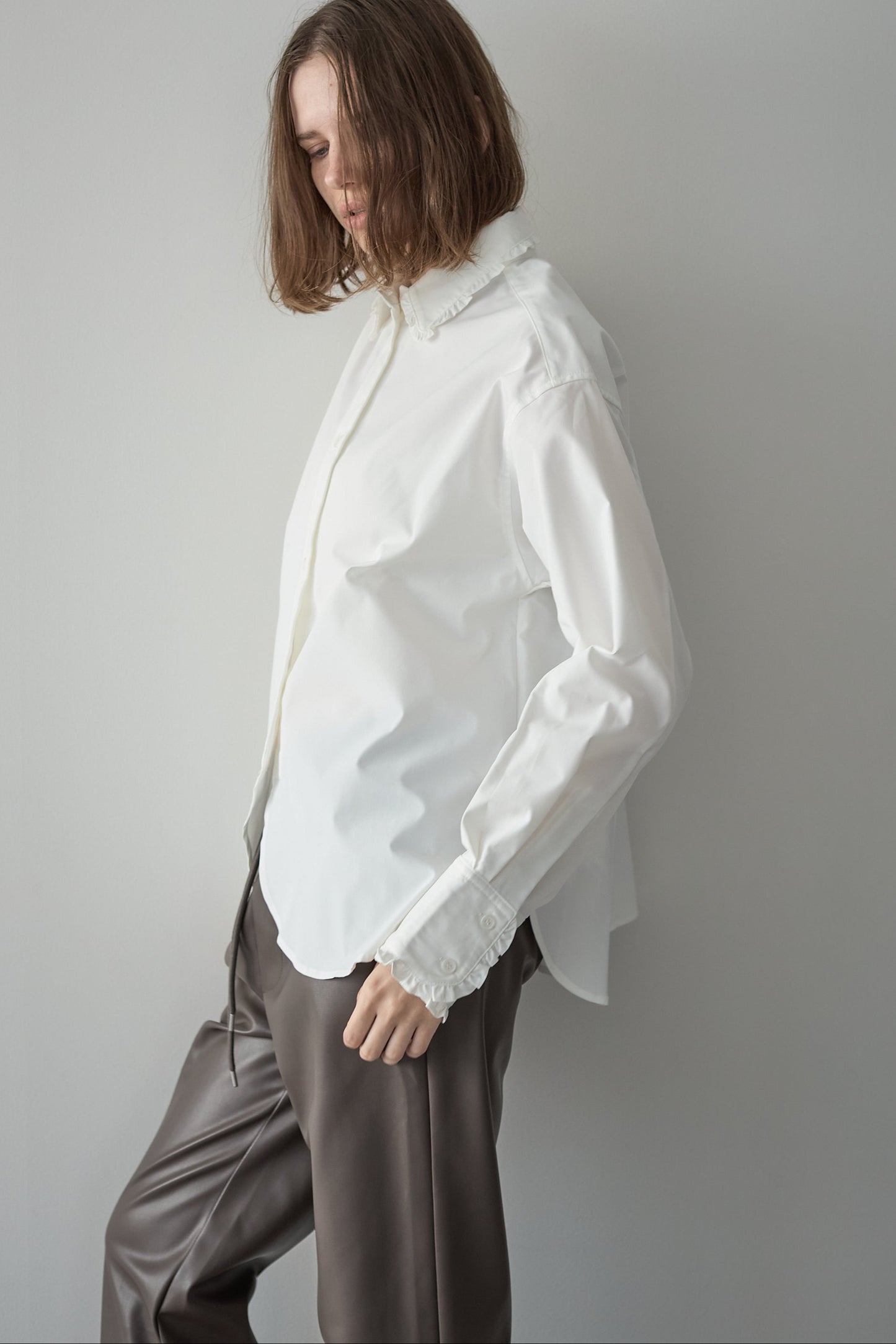 フリルカラーシャツ【WHITE】