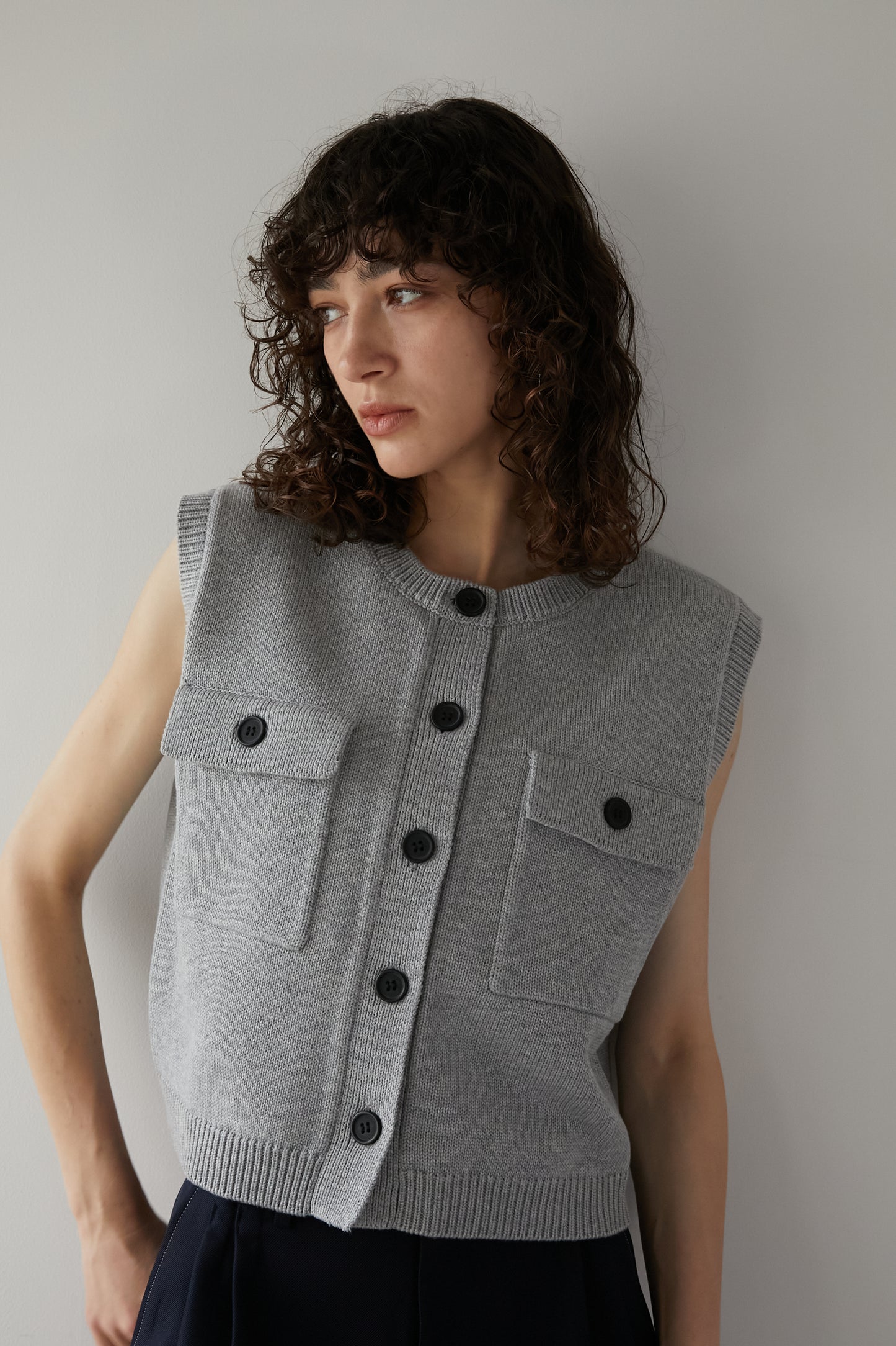 ボタンニットベスト【GRAY】