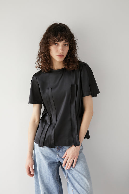 サテンカットオフトップス【BLACK】