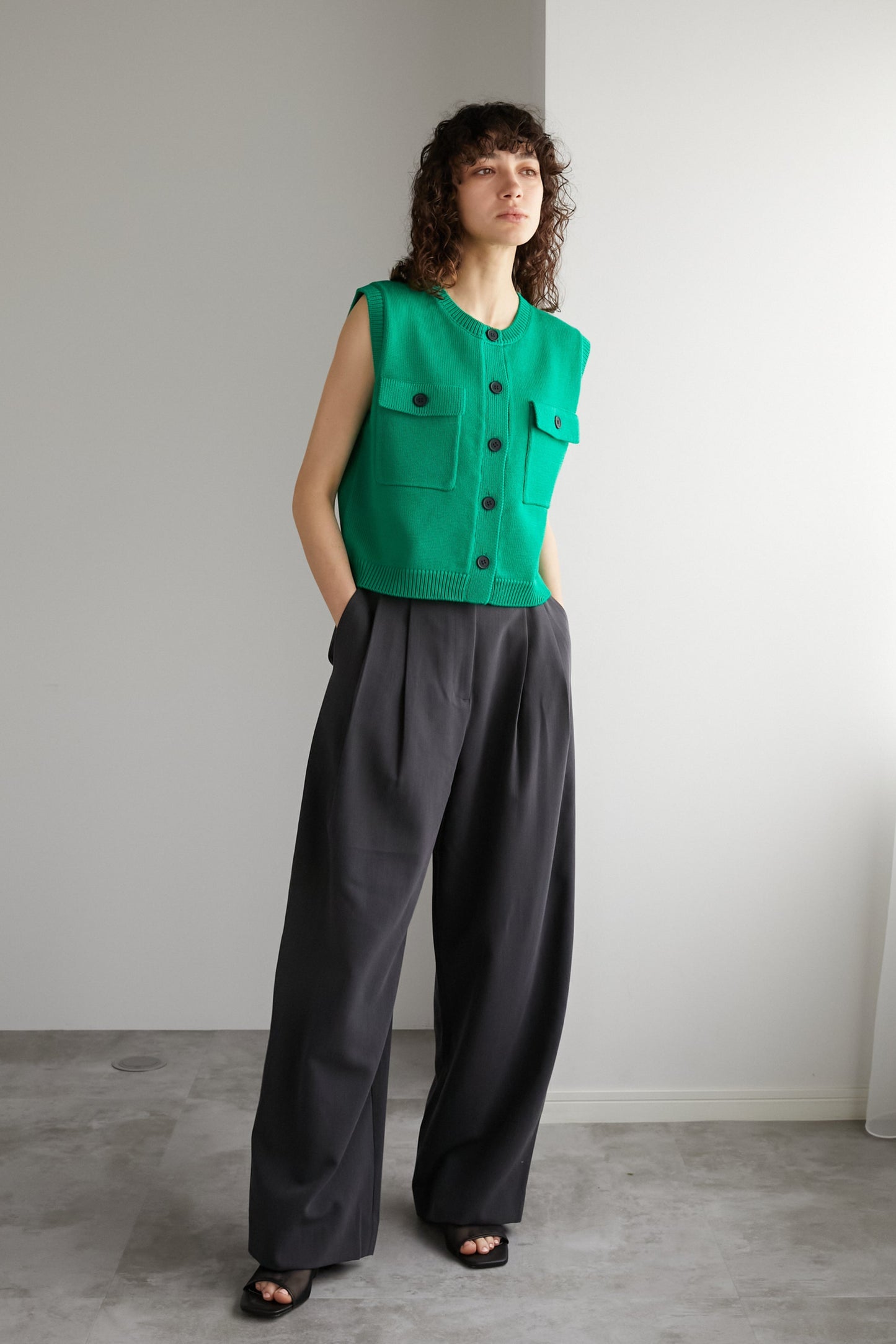 タックアジャストパンツ【GRAY】