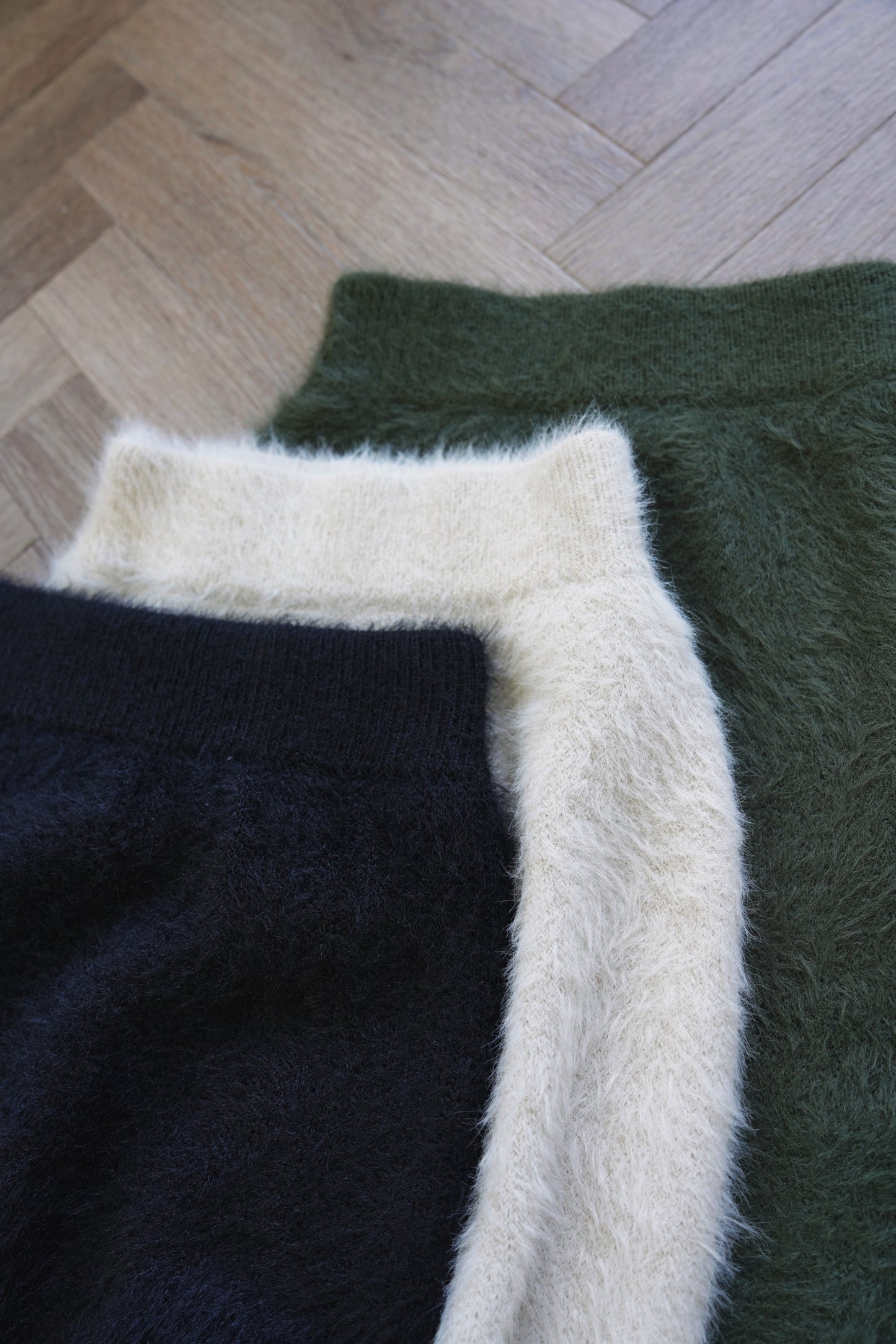 フェザーニットスカート【KHAKI】