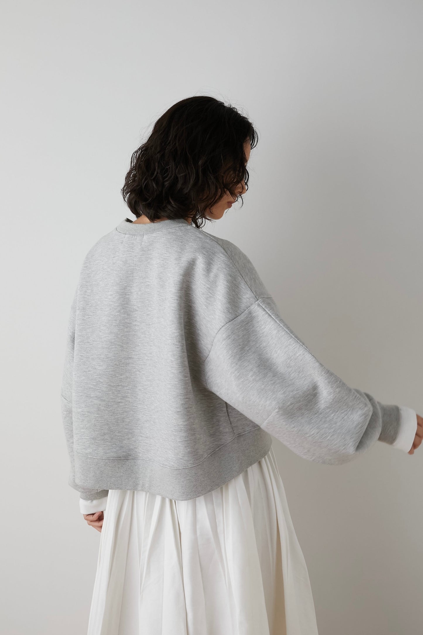 ボリュームスリーブスウェット【GRAY】
