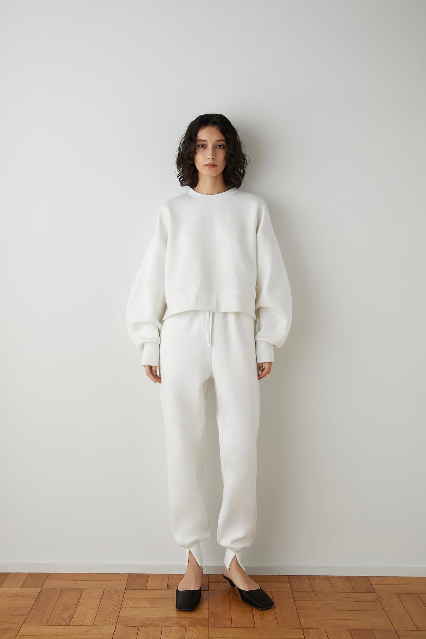 ボリュームスリーブスウェット【WHITE】