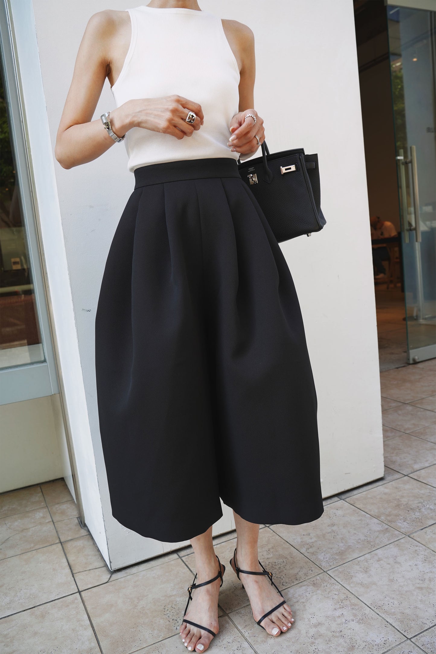 ワイドクロップドパンツ【BLACK】