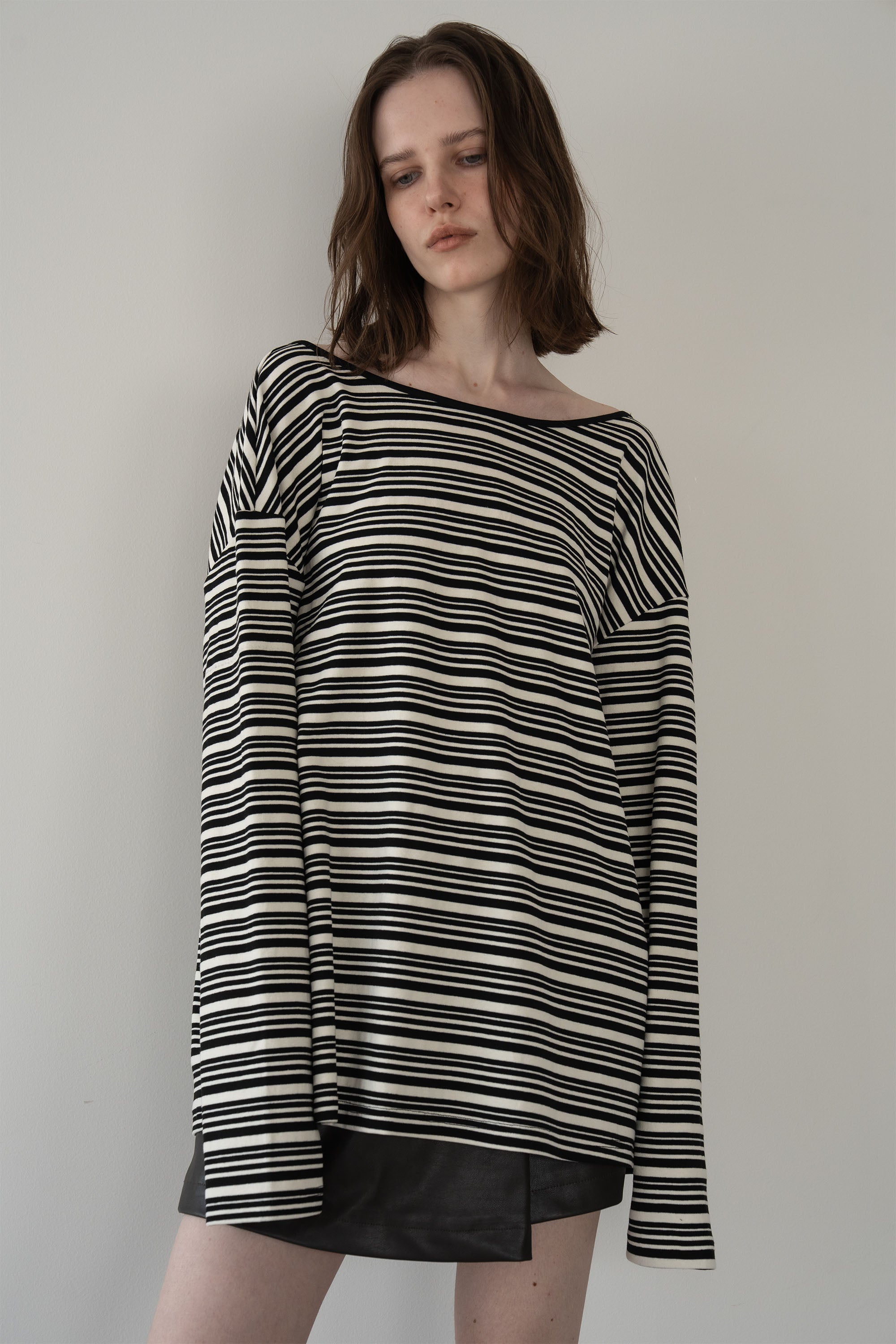 バックオープンボーダーカット【BLACK】 バックオープンボーダーカット【BLACK】 – ELLIE