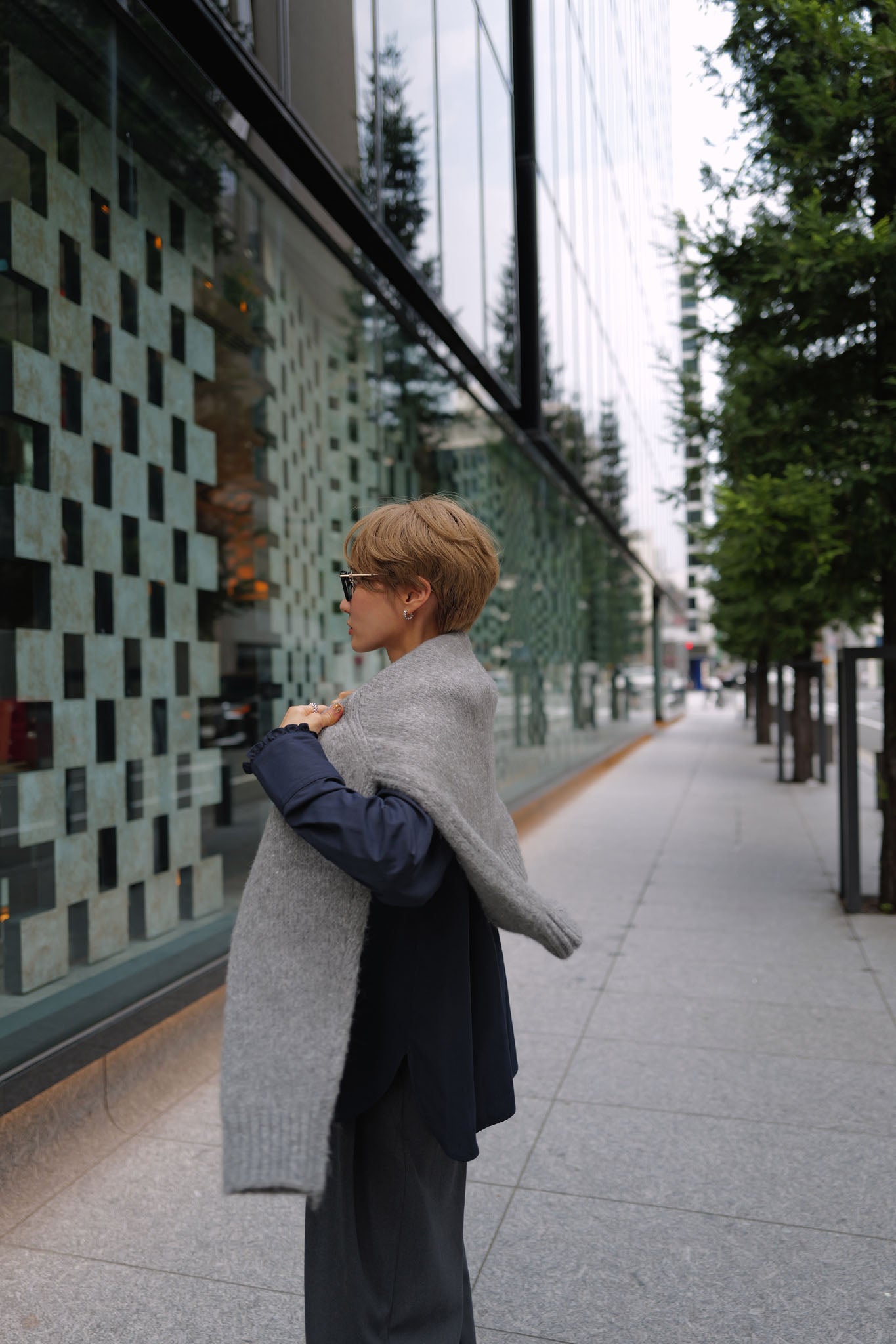 フリルカラーシャツ【NAVY】