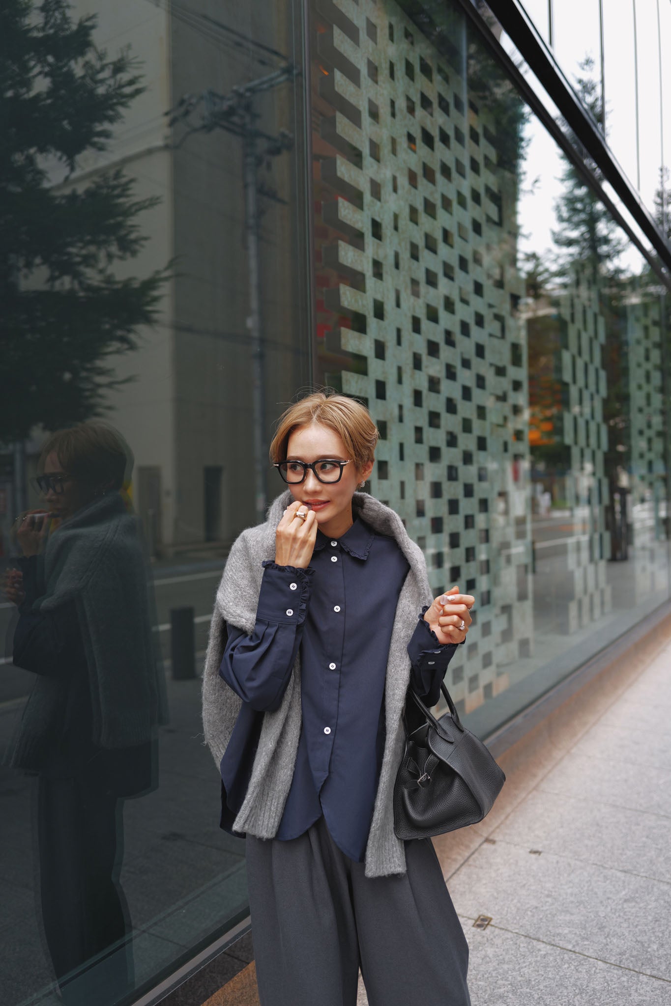 フリルカラーシャツ【NAVY】