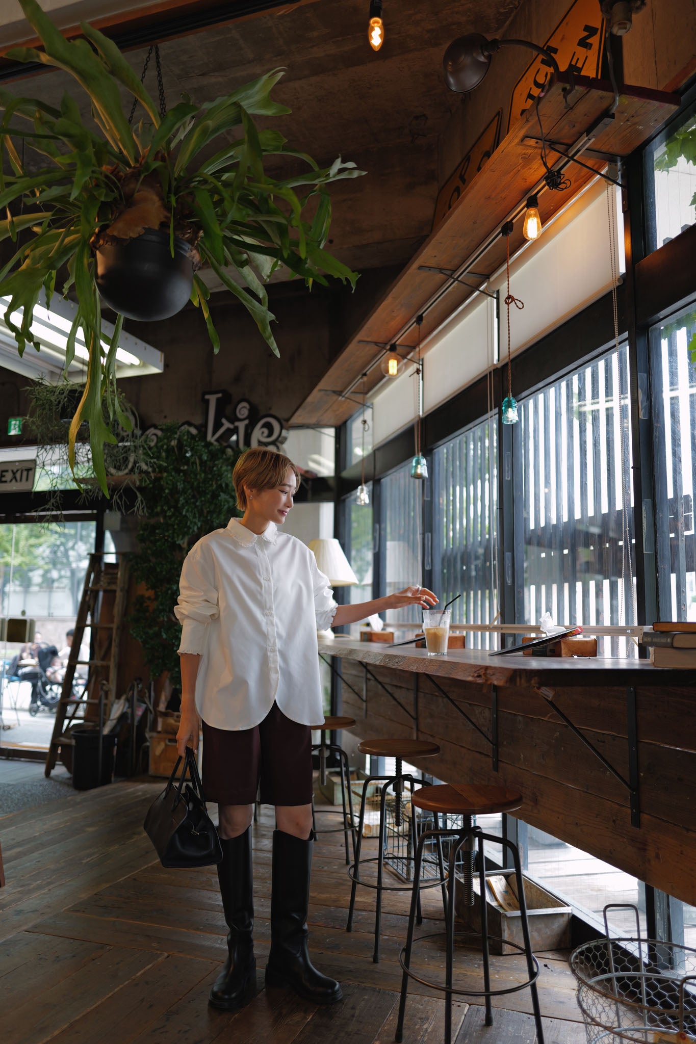 フリルカラーシャツ【WHITE】