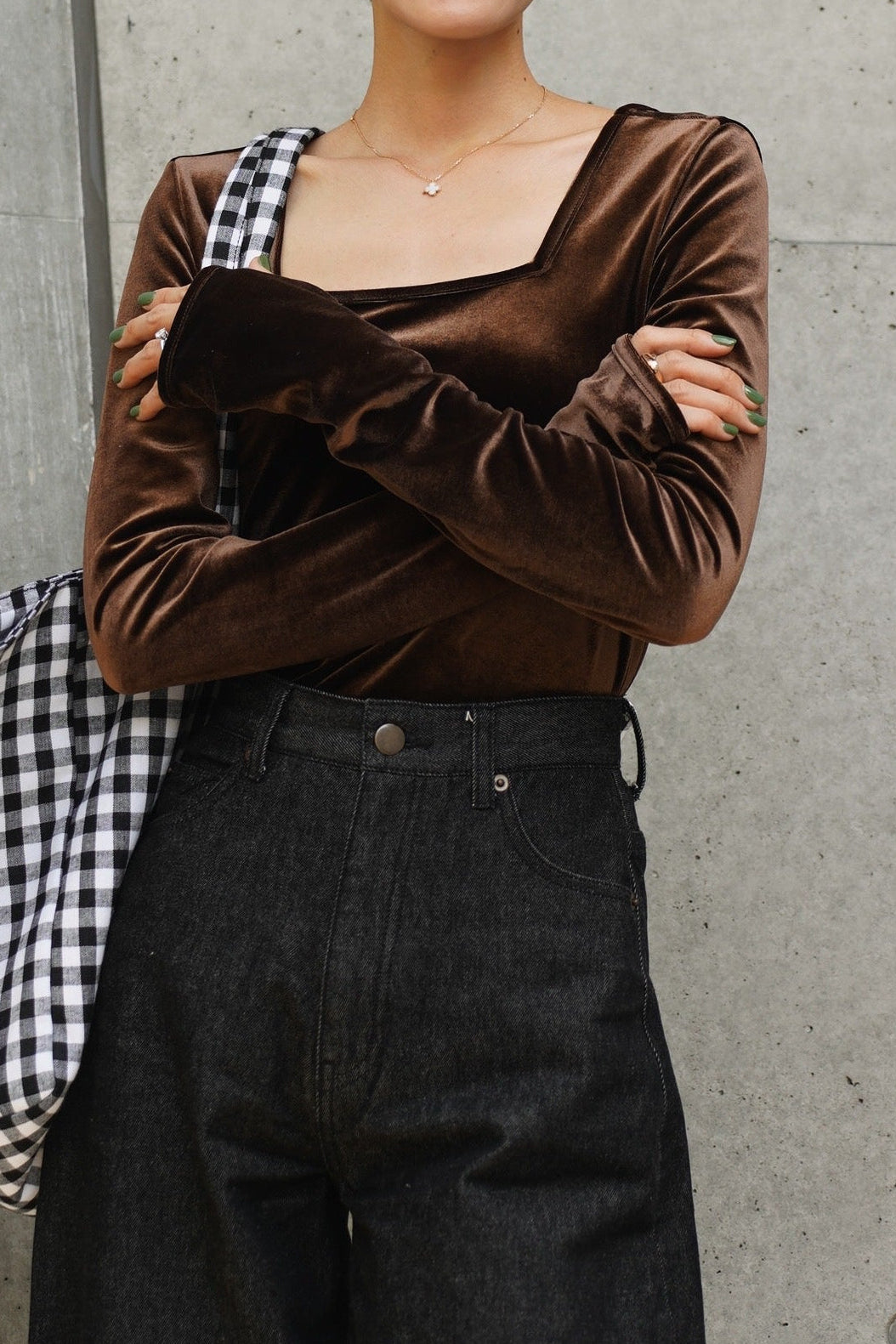 ベロアトップス【BROWN】 – ELLIE