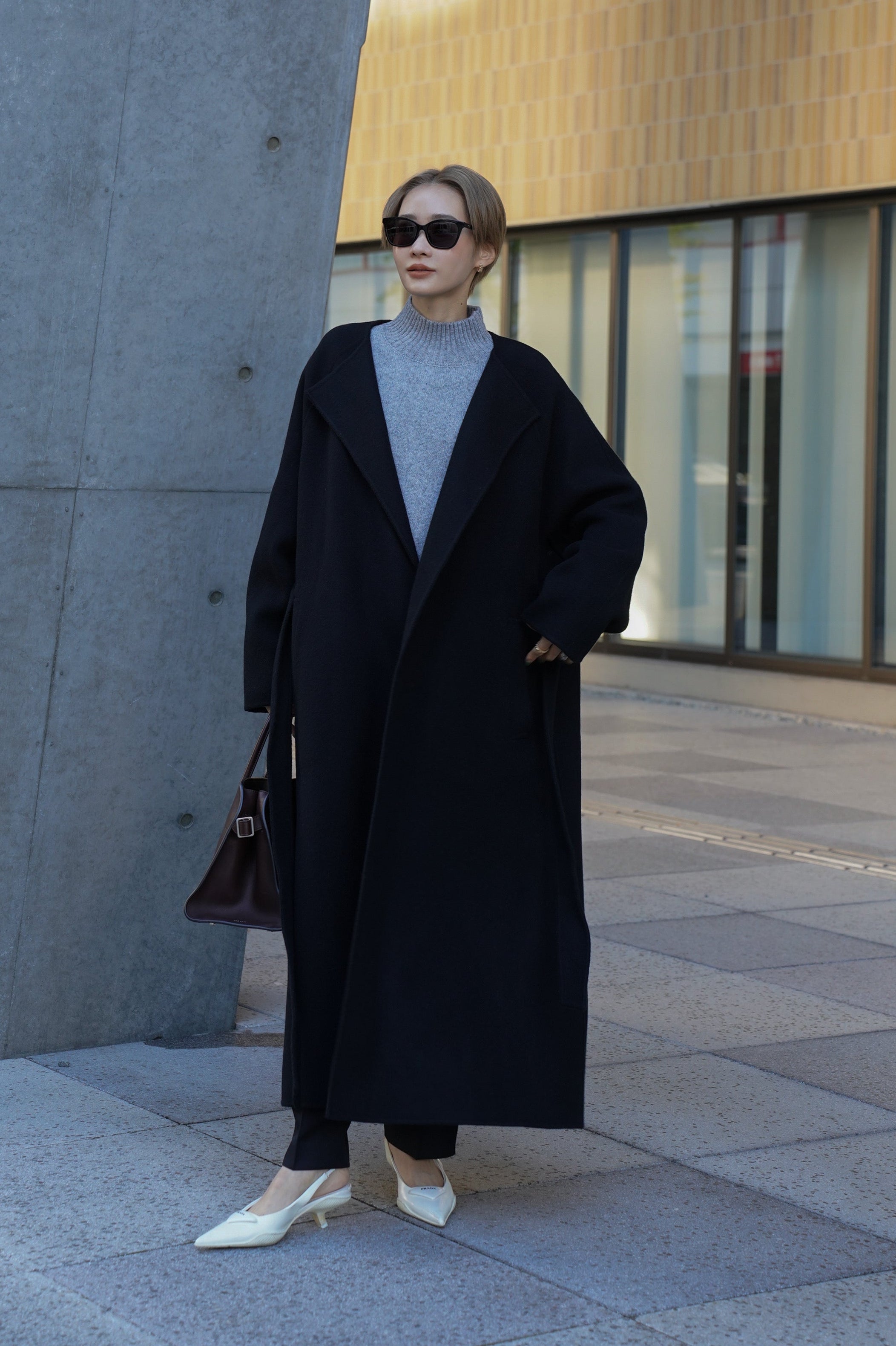 予約販売1月下旬配送】 SUPER140ロングリバーコート【BLACK】 – ELLIE