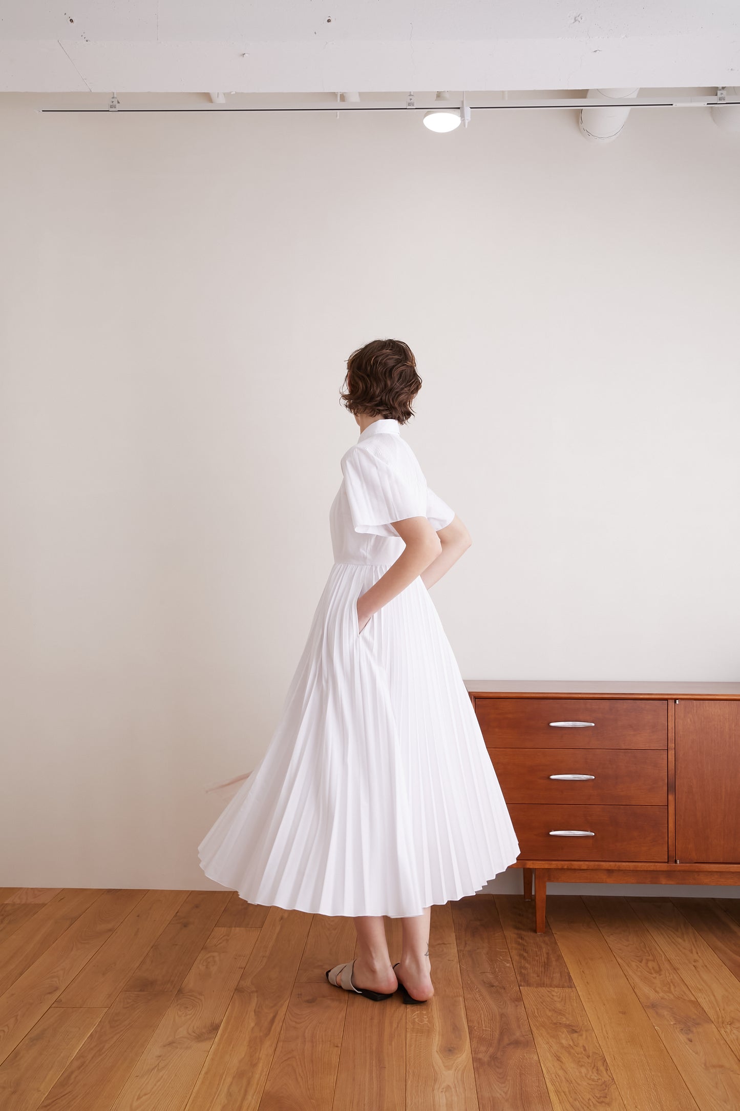 プリーツワンピース【WHITE】