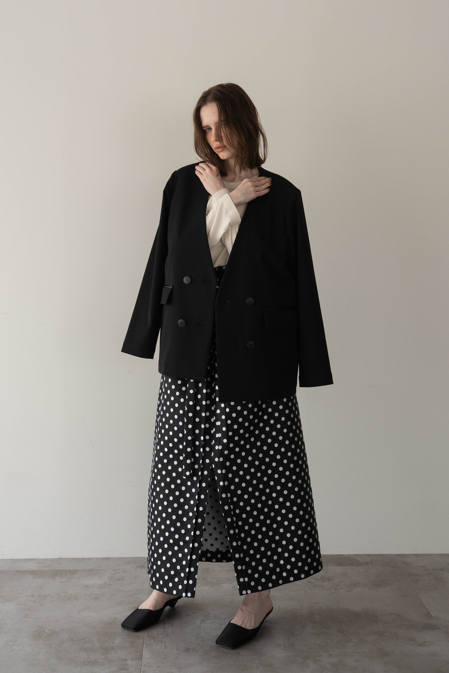 ノーカラージャケット【BLACK】