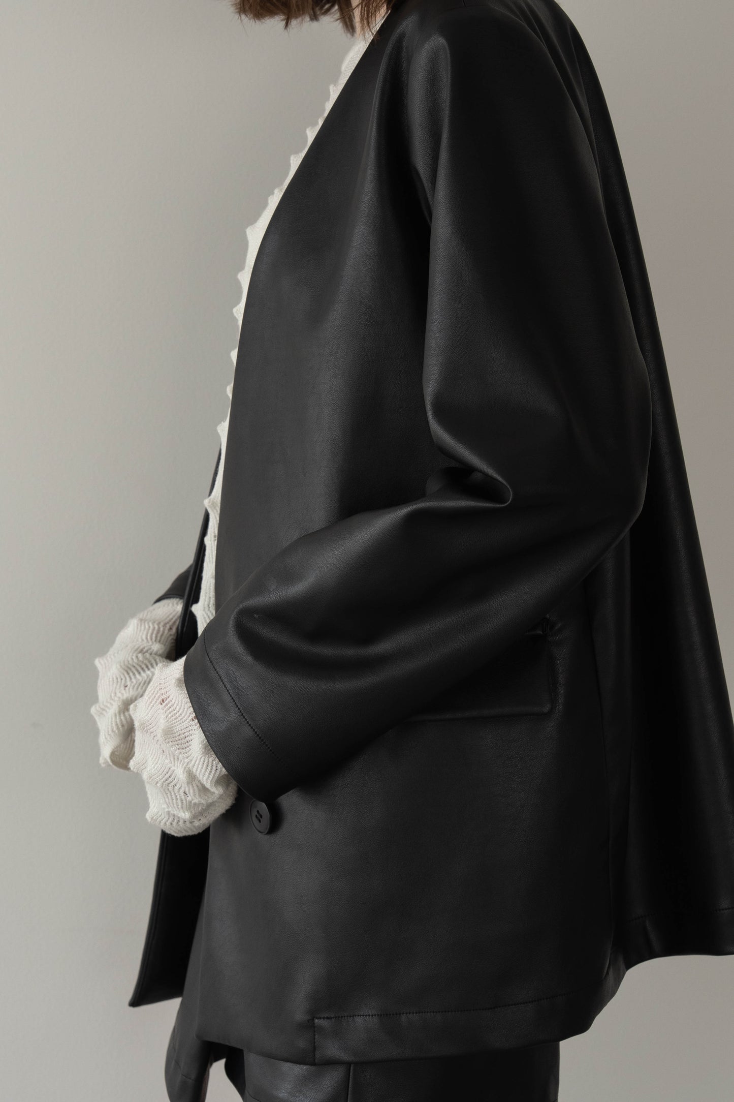 レザーノーカラージャケット【BLACK】