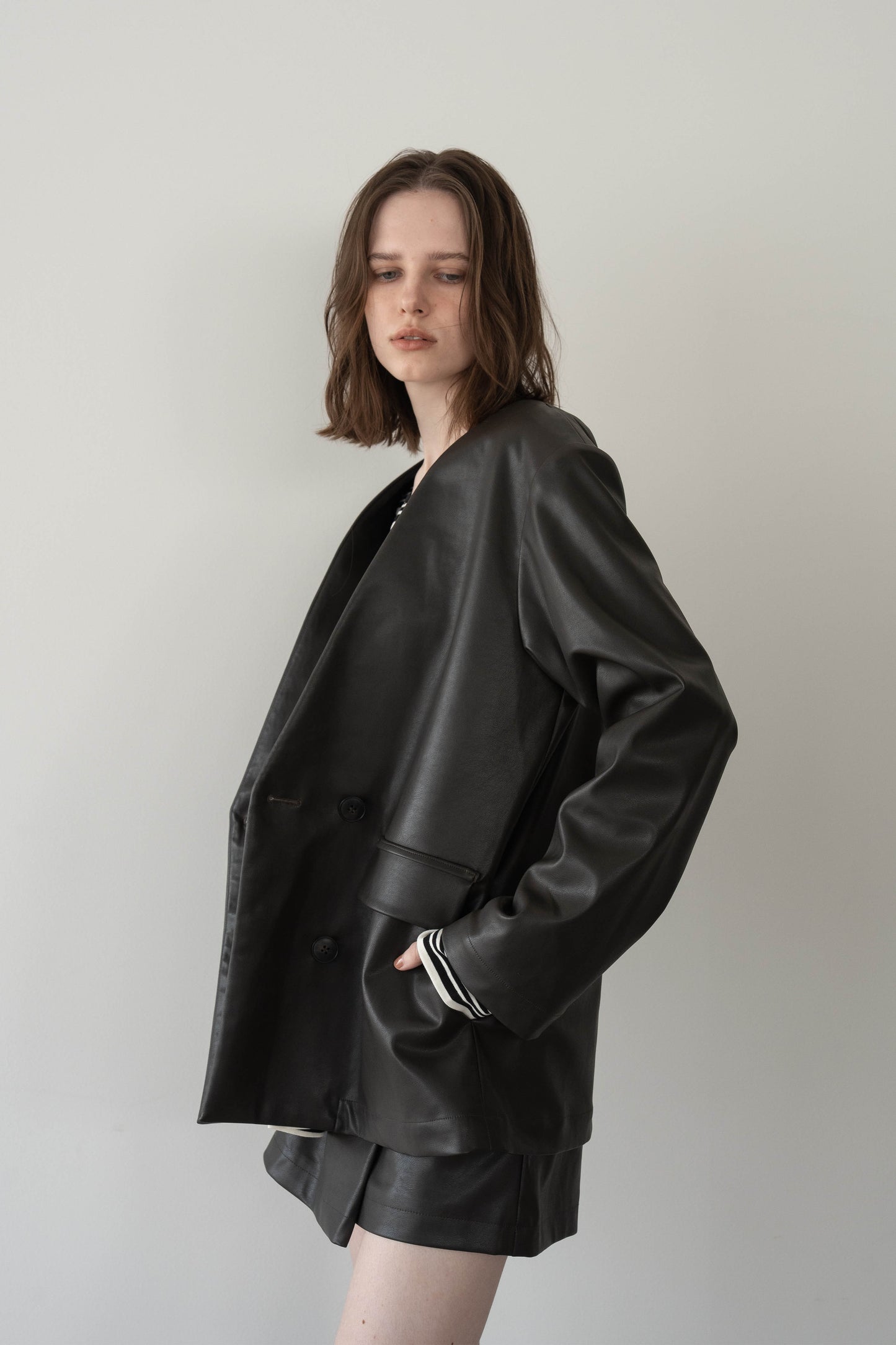 レザーノーカラージャケット【BROWN】