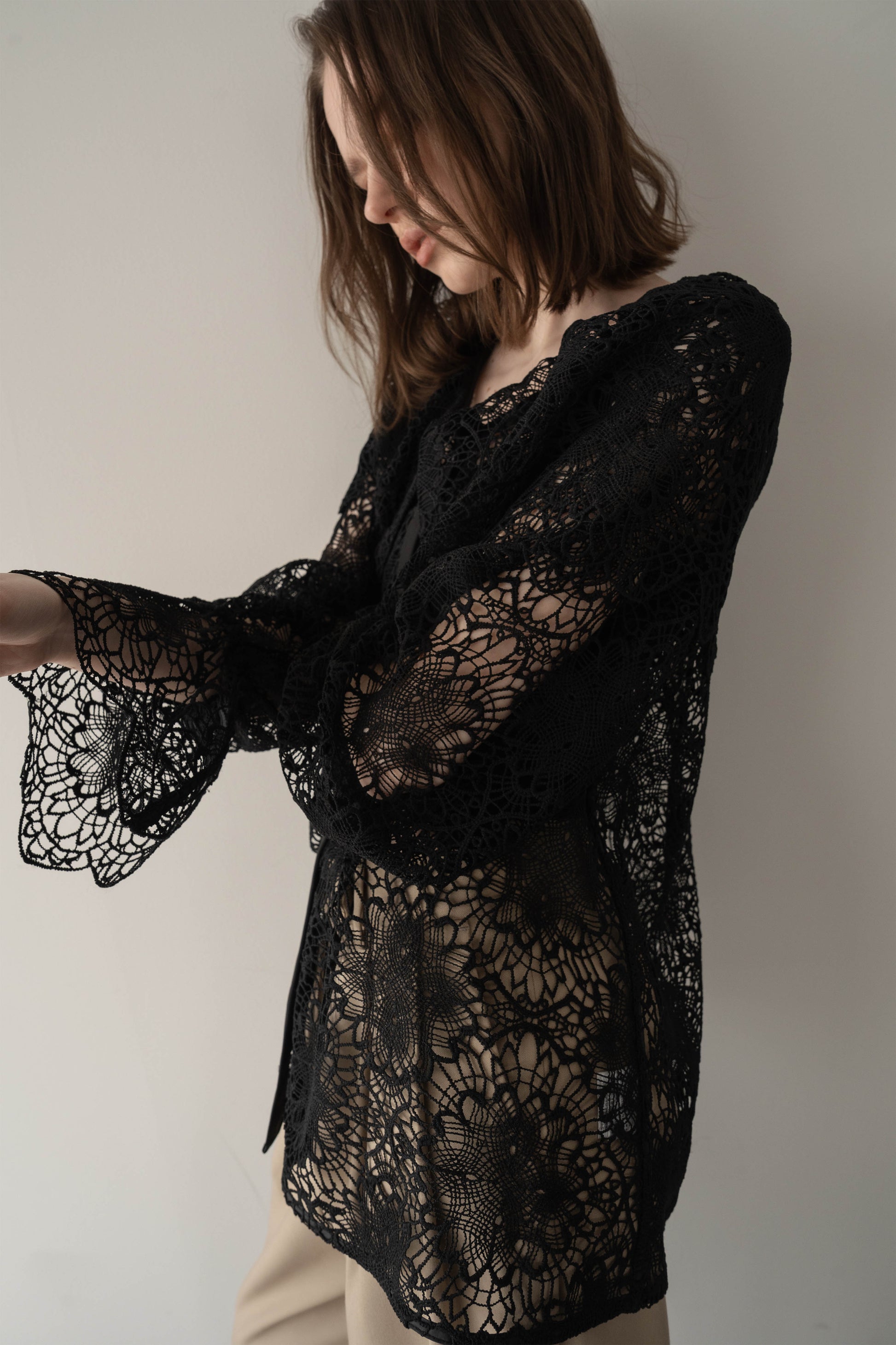 ビックカラーレースシャツ【BLACK】 – ELLIE