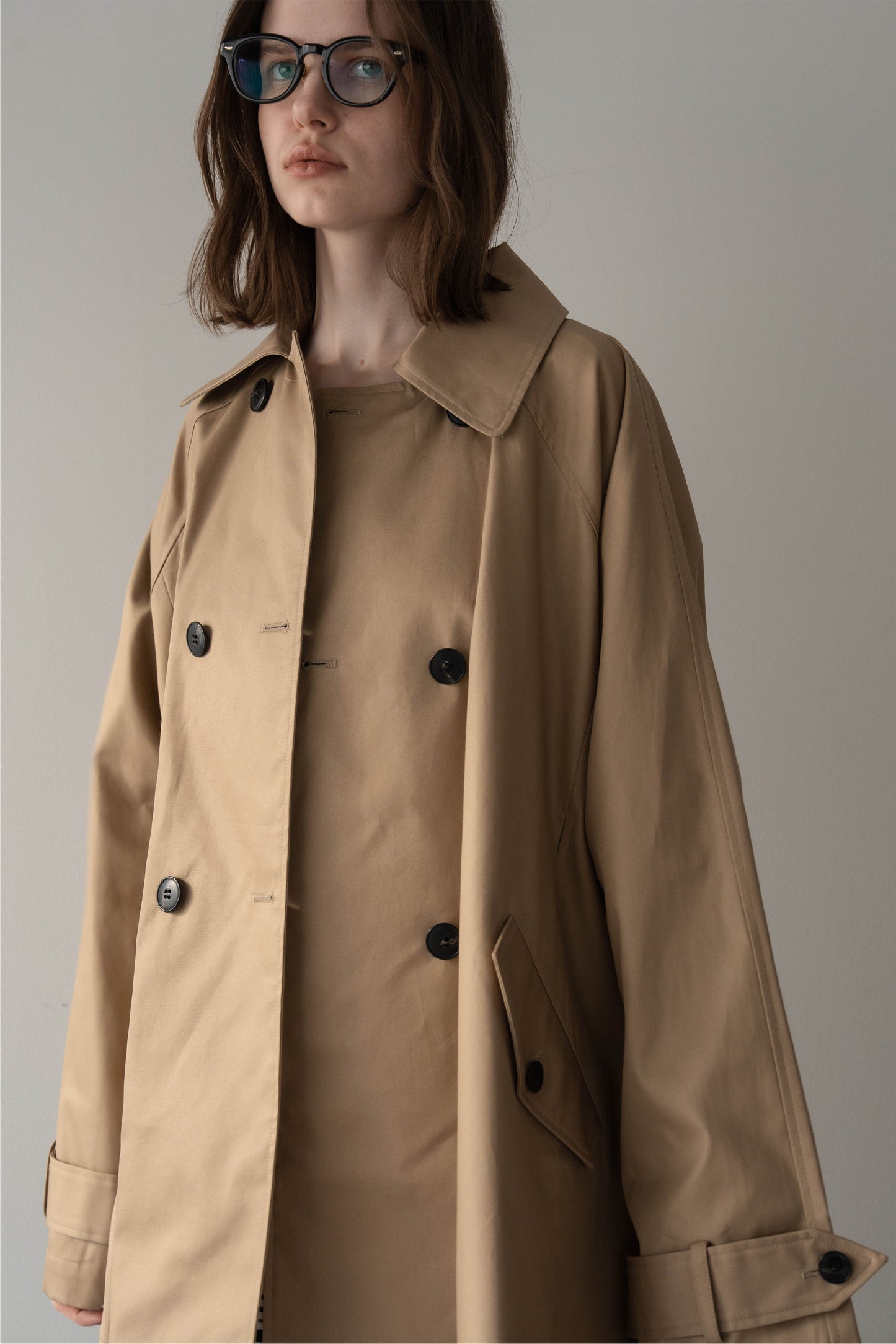 ケープトレンチコート【BEIGE】