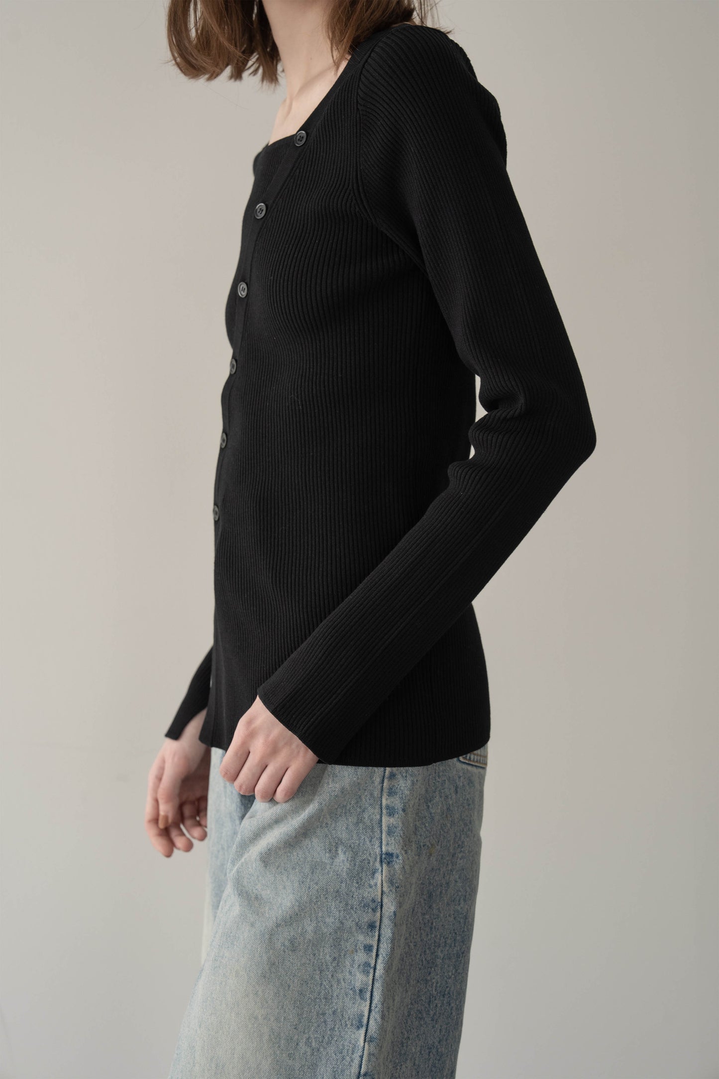 スクエアボタンニット【BLACK】