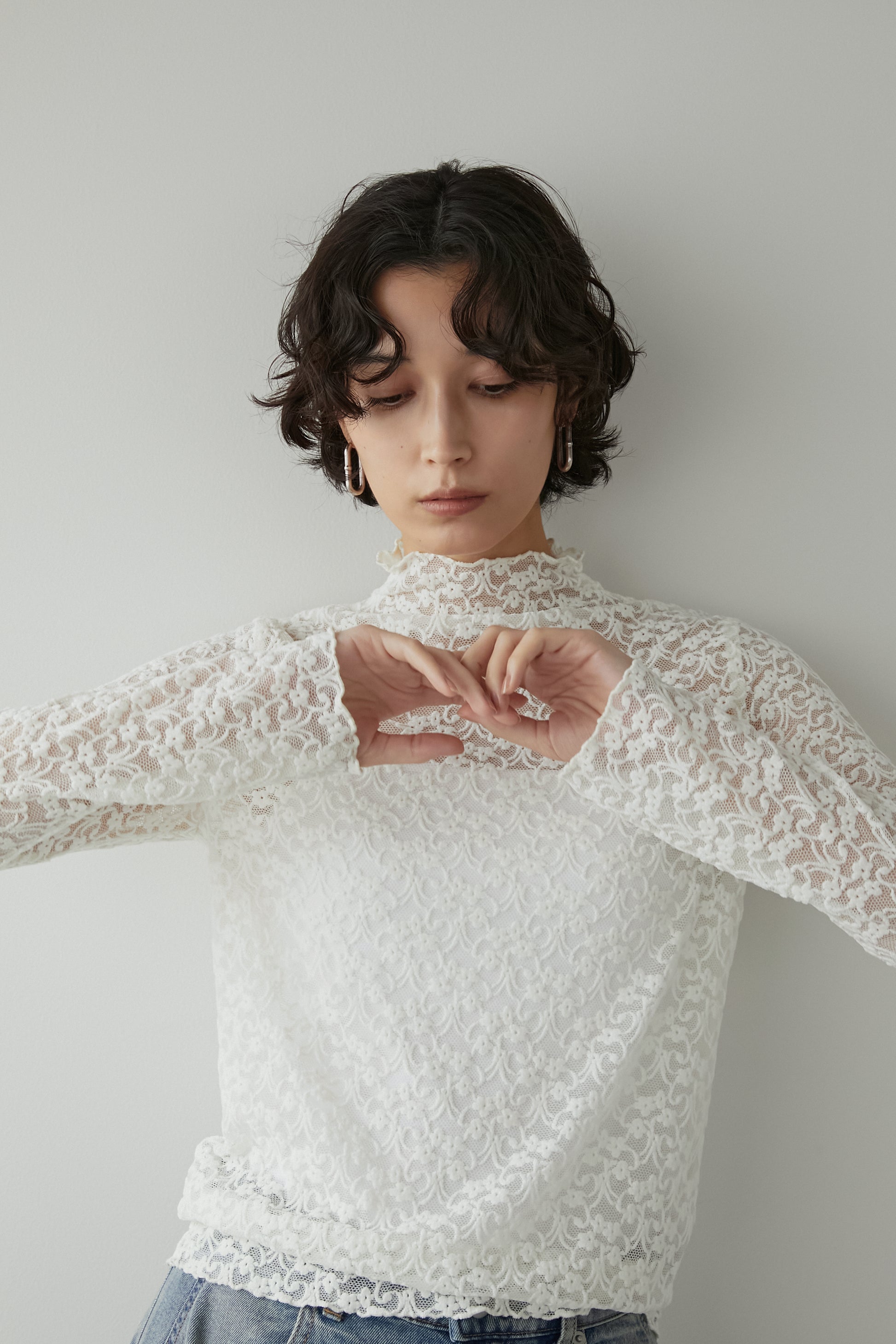 フラワーレーストップス【WHITE】 – ELLIE