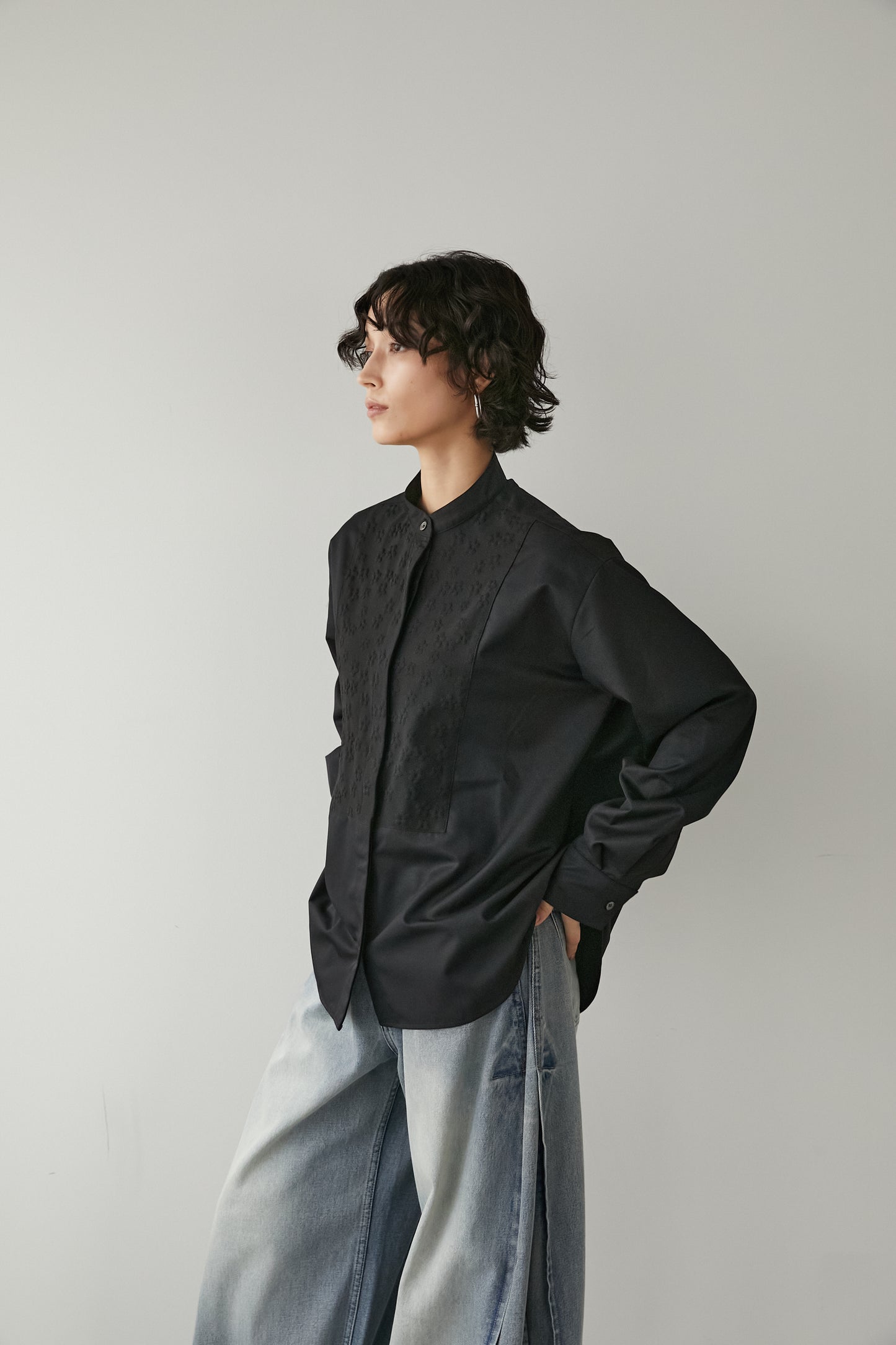 レリーフシャツ【BLACK】