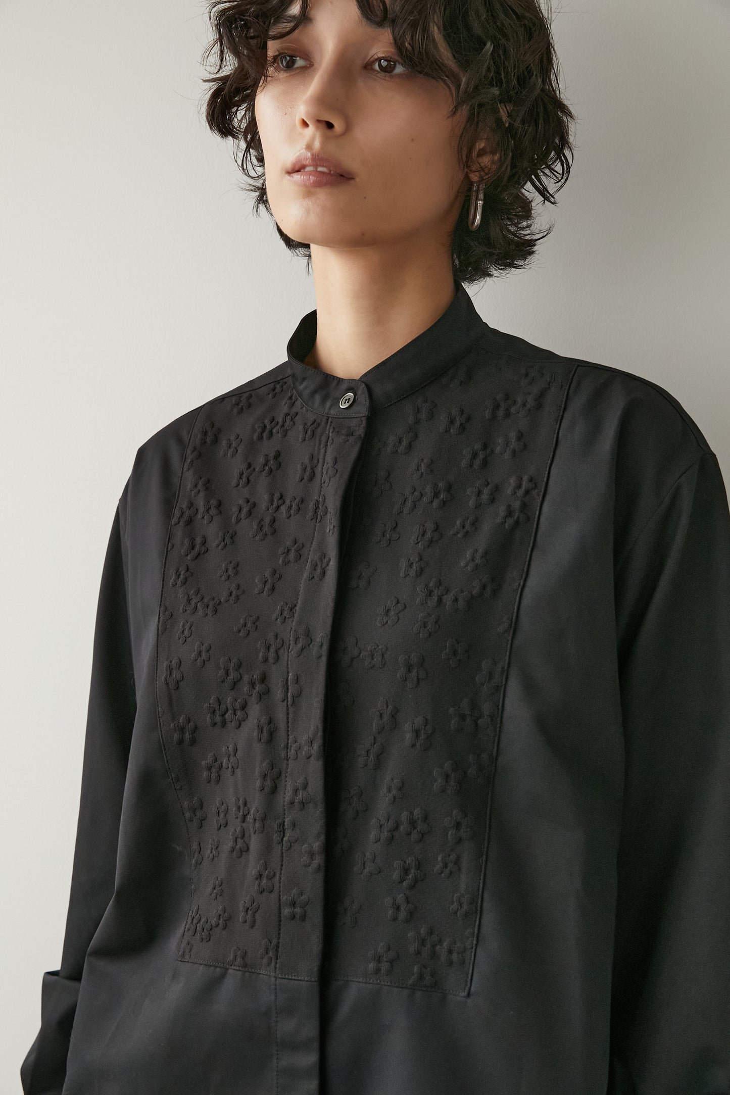 レリーフシャツ【BLACK】