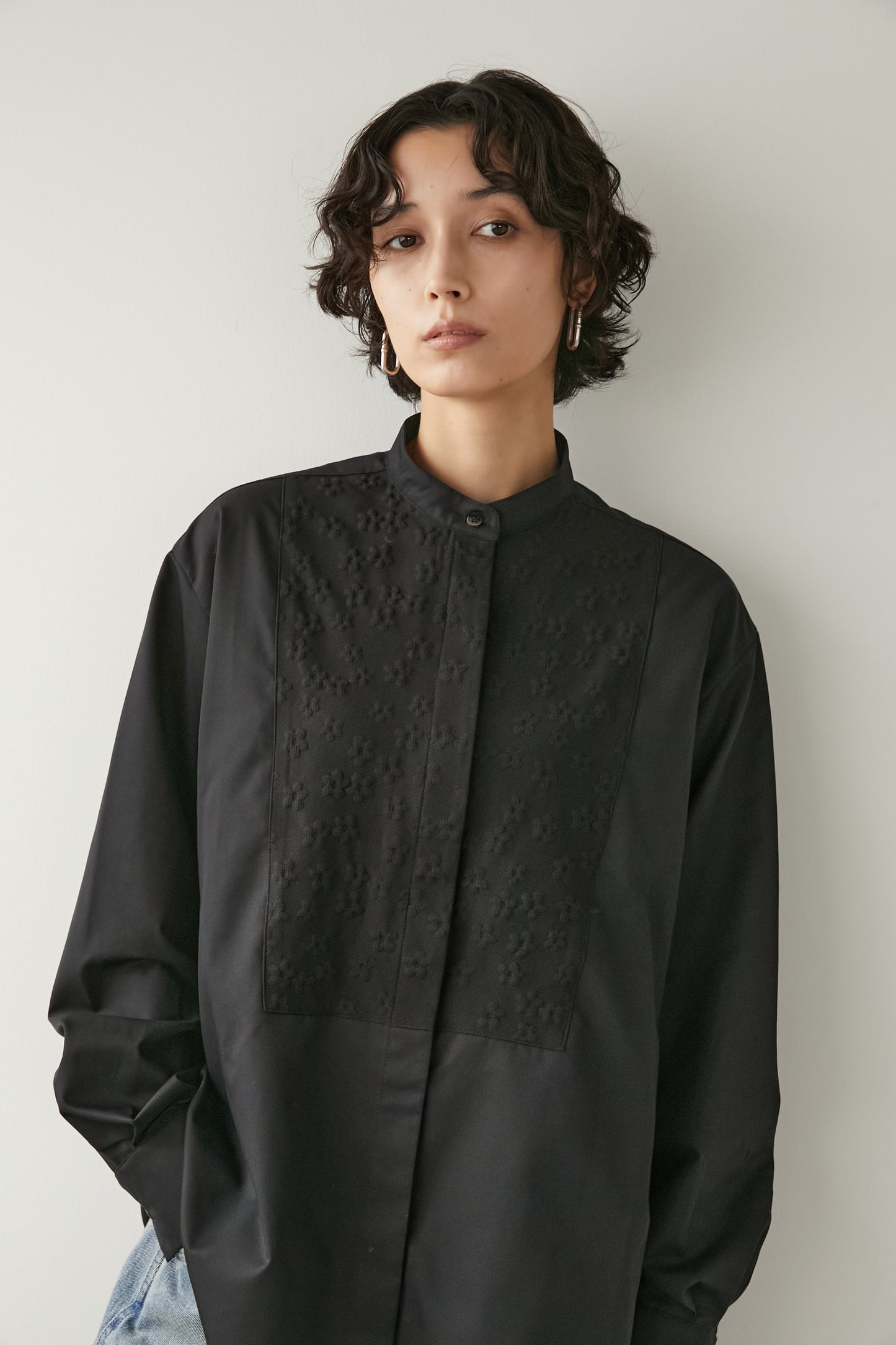 レリーフシャツ【BLACK】