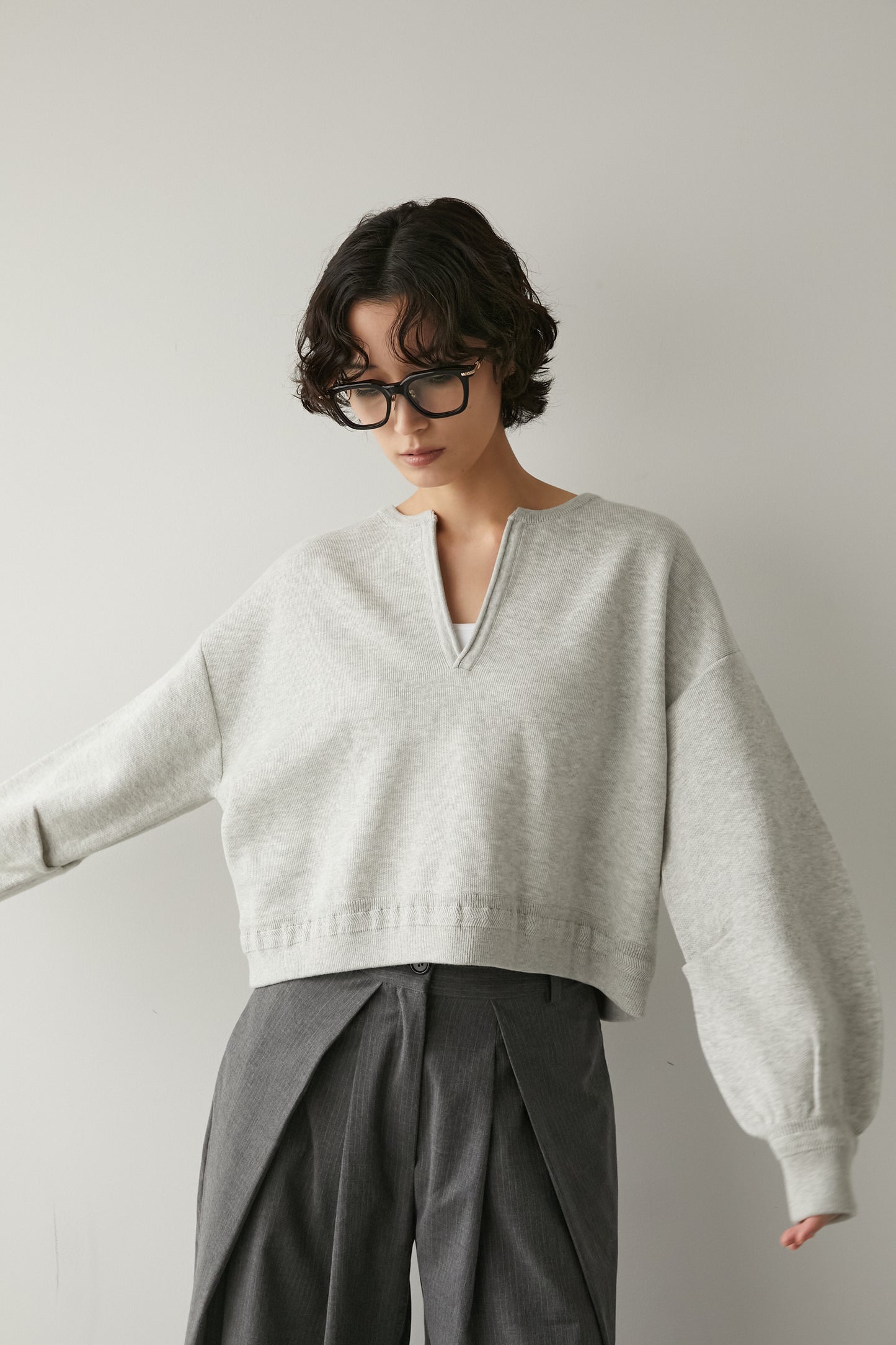 スキッパーニットトップス【GRAY】