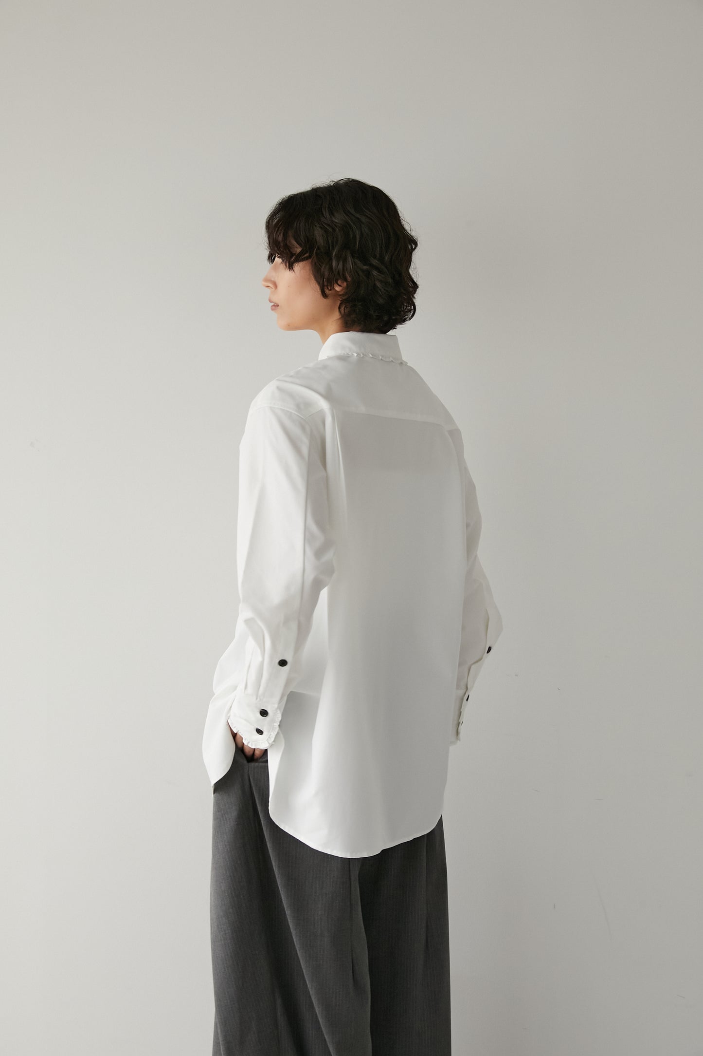 フリルカラーシャツ 【WHITE】