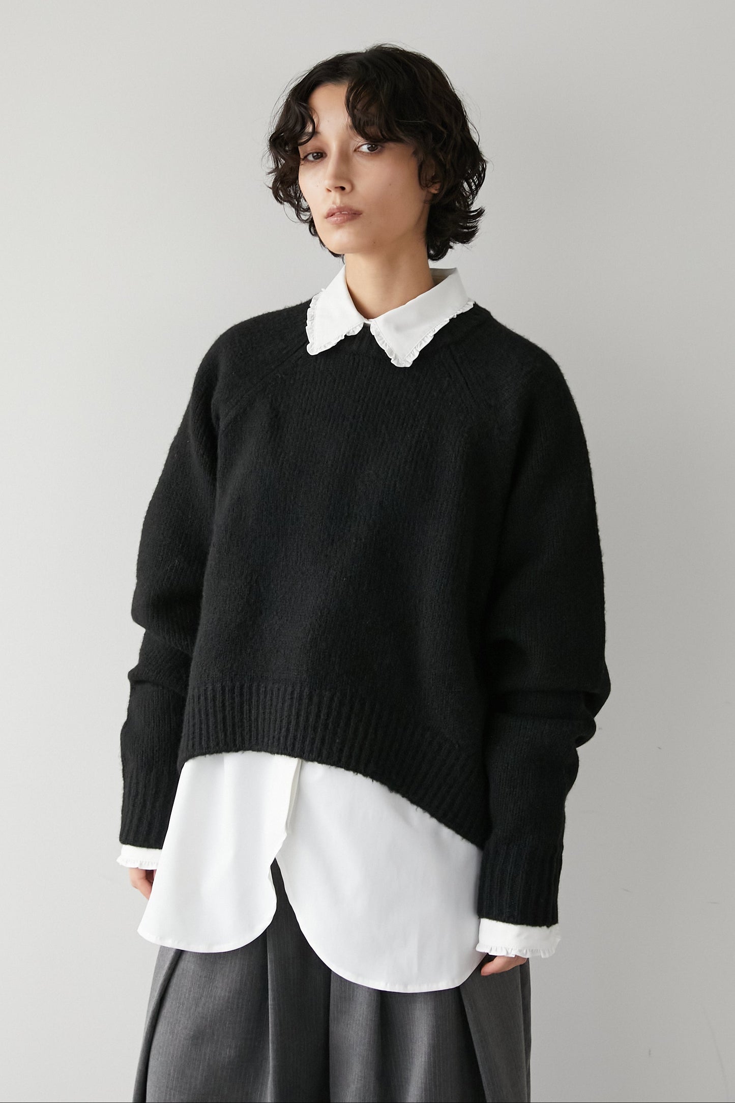 オーバークルーネックニット【BLACK】