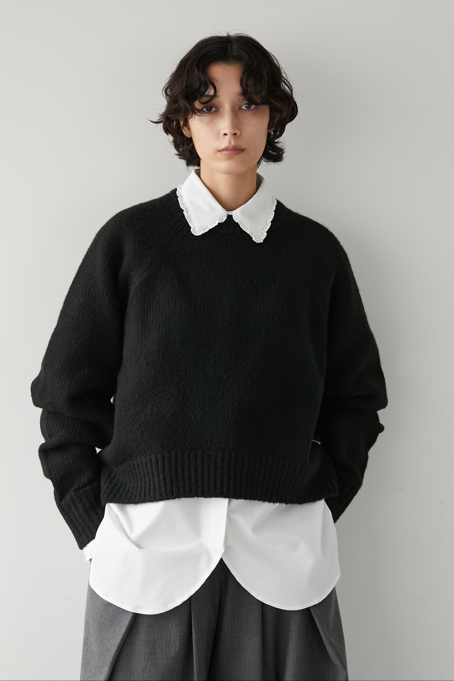 オーバークルーネックニット【BLACK】
