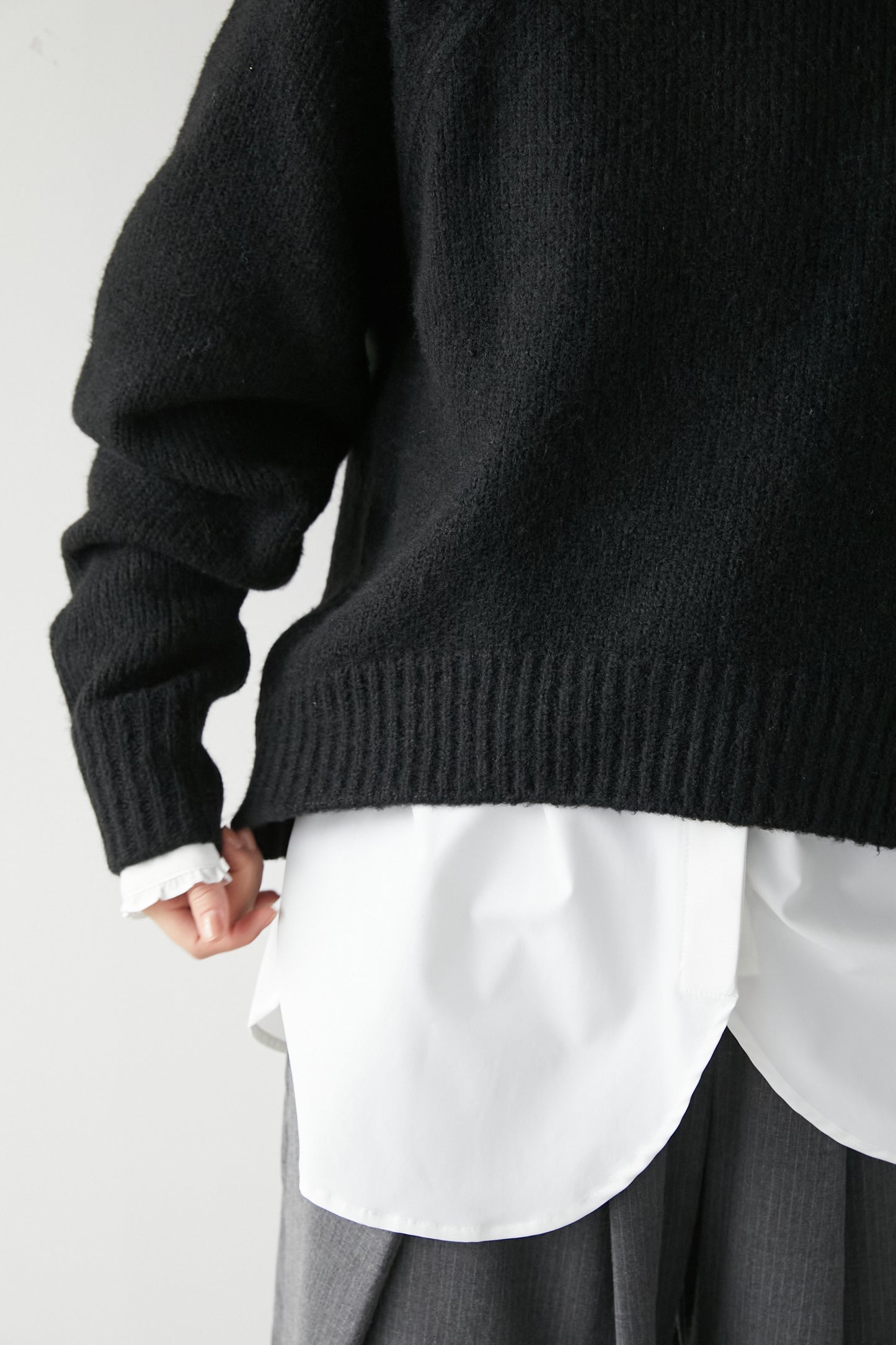 オーバークルーネックニット【BLACK】
