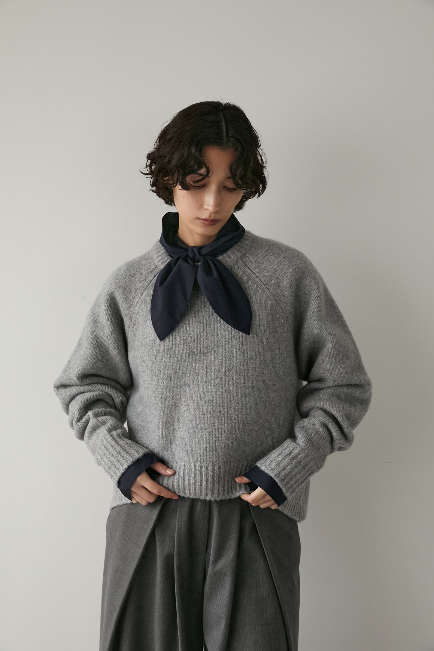 スカーフカラーシャツ【NAVY】