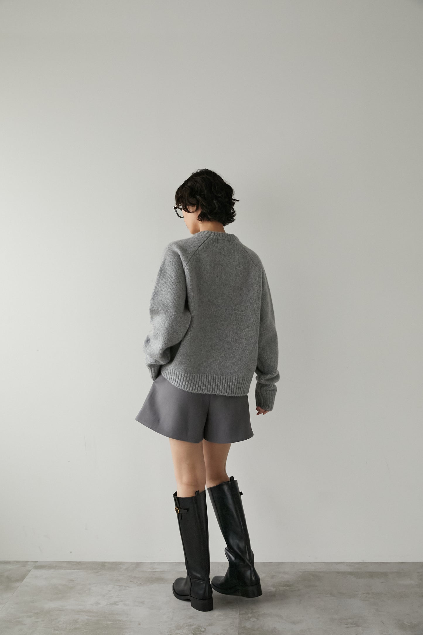 オーバークルーネックニット【GRAY】