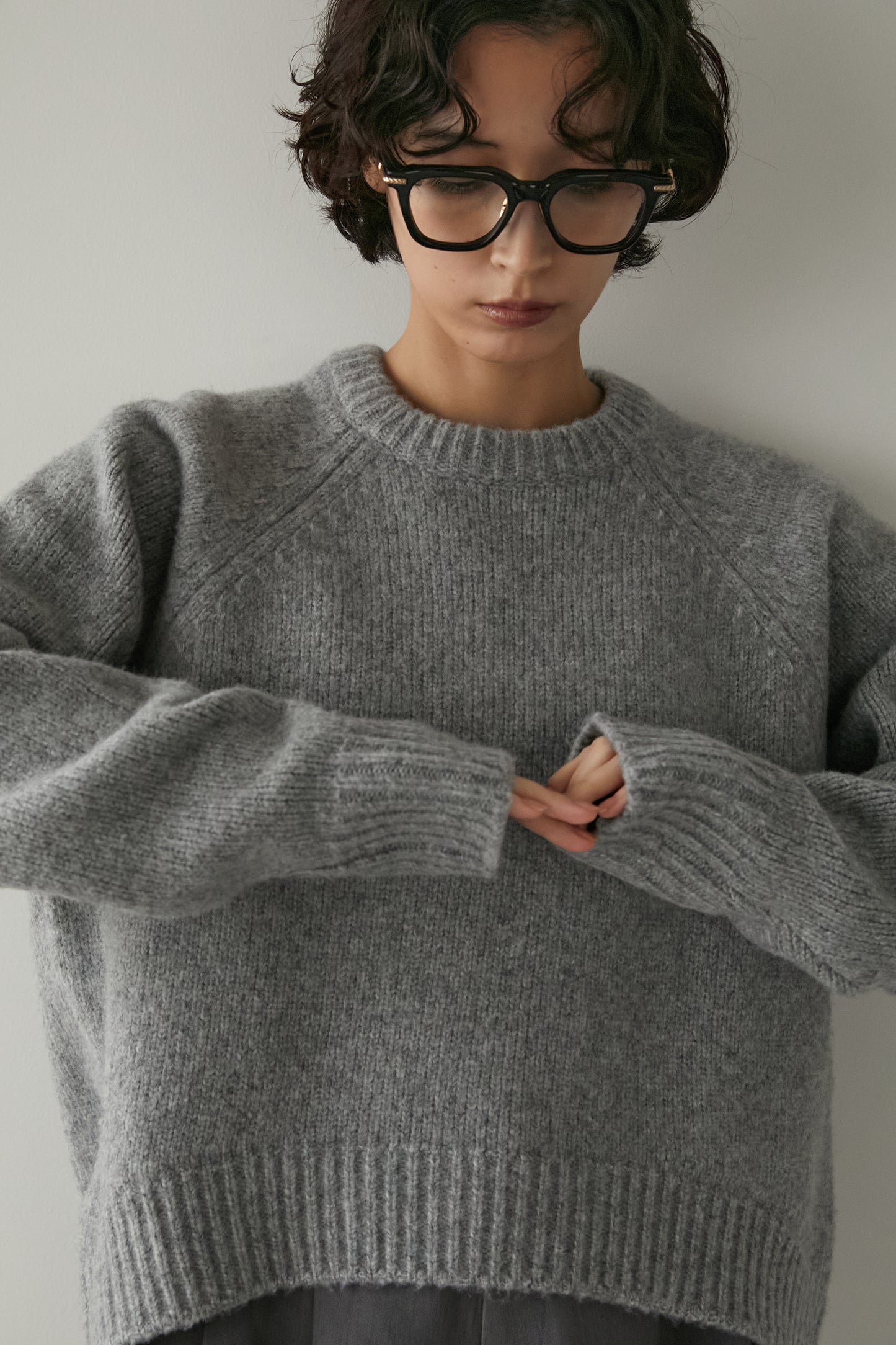 オーバークルーネックニット【GRAY】