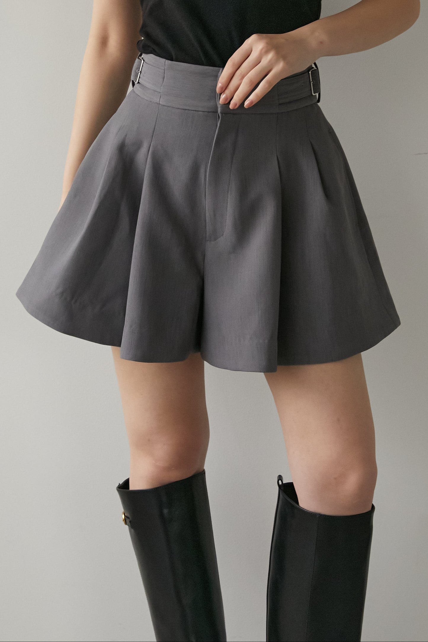 ペタルショートパンツ【GRAY】