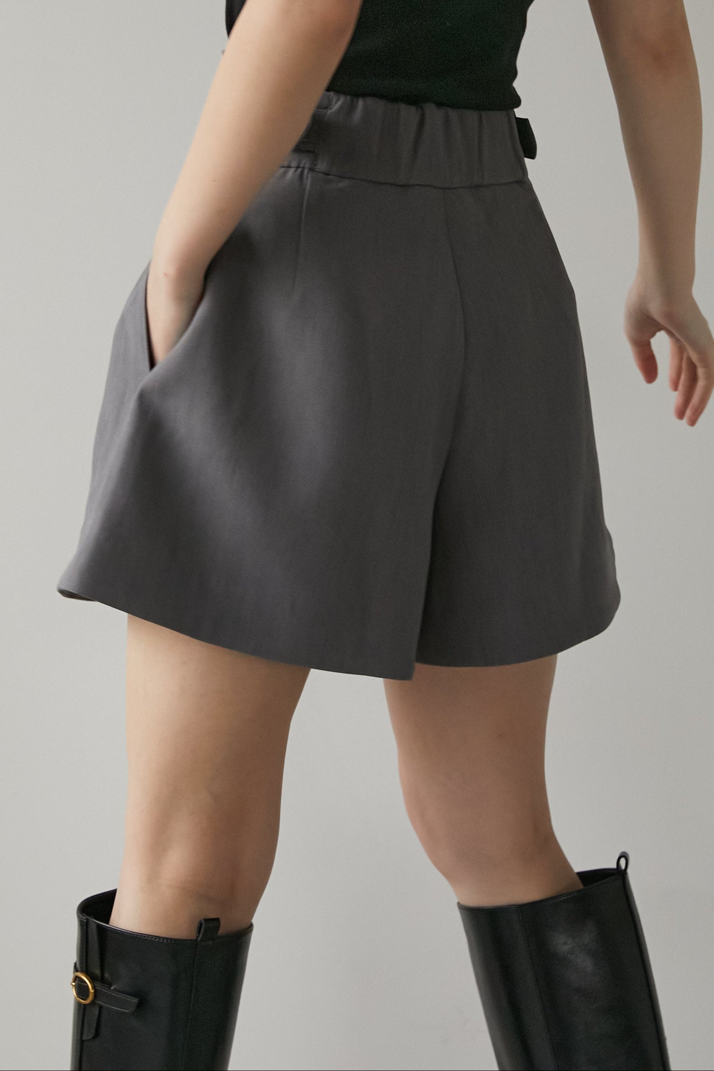 ペタルショートパンツ【GRAY】