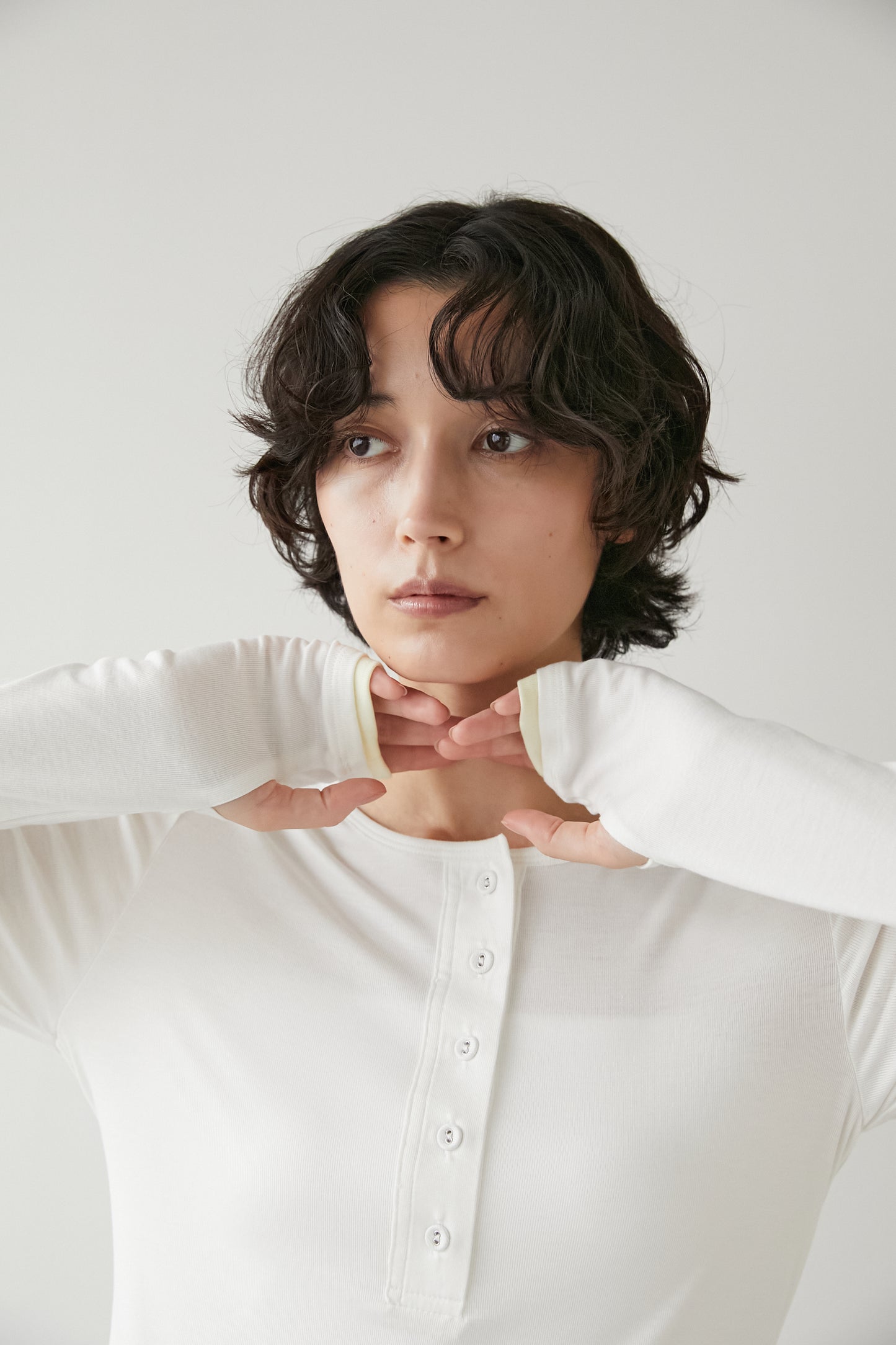 ヘンリーネックカットソー【WHITE】